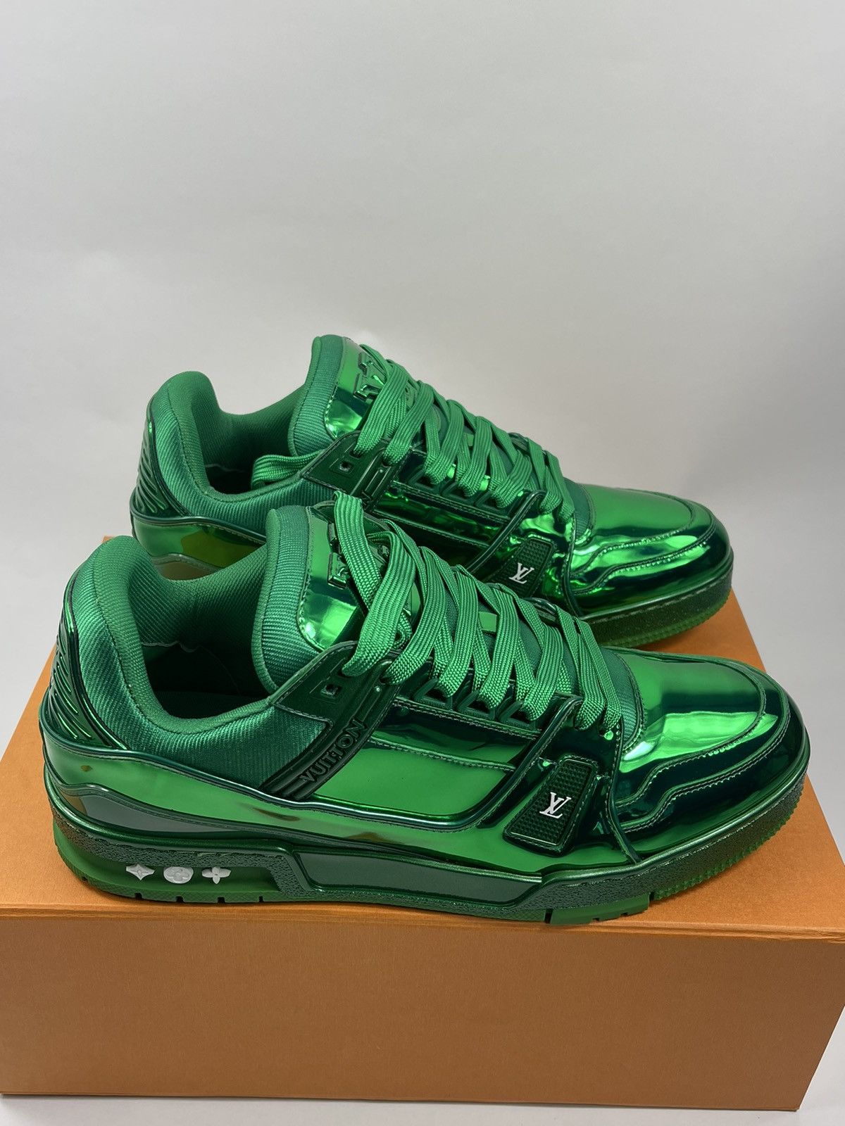 Louis Vuitton PATENT GREEN SNEAKERS RARE Size US 9 / EU 42 - 1 Thumbnail