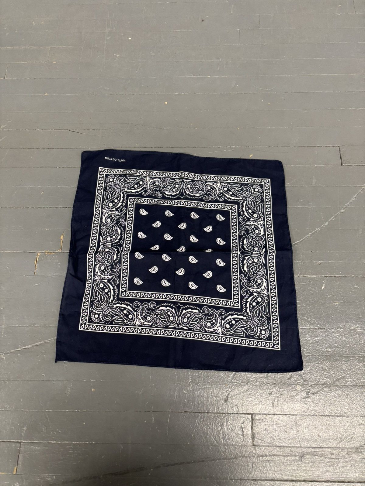 Vintage Vintage bandanna Size ONE SIZE - 4 Thumbnail