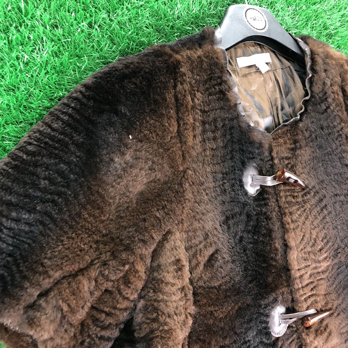 Sandro Sandro 100% Rabbit Fur Jacket Toggle Button Short Sleeve Size XS / US 0-2 / IT 36-38 - 2 Thumbnail