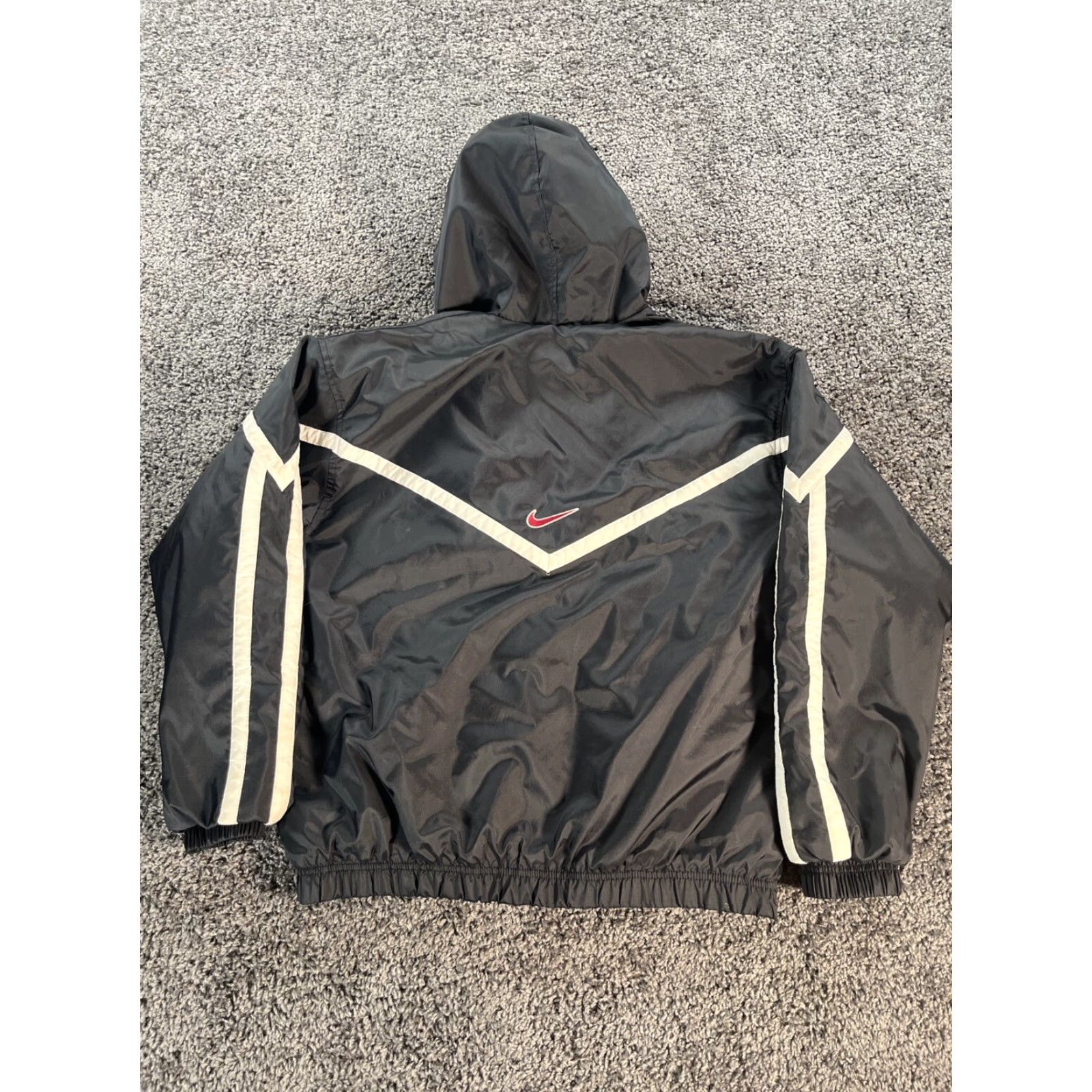 Nike VINTAGE Nike Jacket Mens L Full Zip Nylon Bomber Quilt Lined 90s Windbreaker Black Large Size US L / EU 52-54 / 3 - 5 Thumbnail