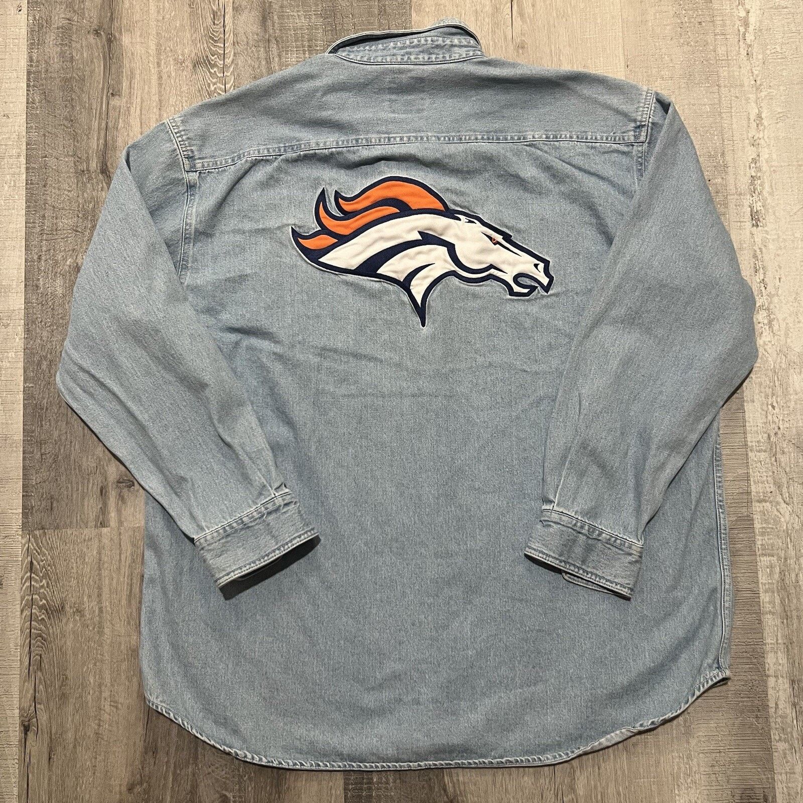 Lee VTG Denver Broncos Denim Shirt 90s Lee Sport NFL Button Down Size US XL / EU 56 / 4 - 1 Thumbnail