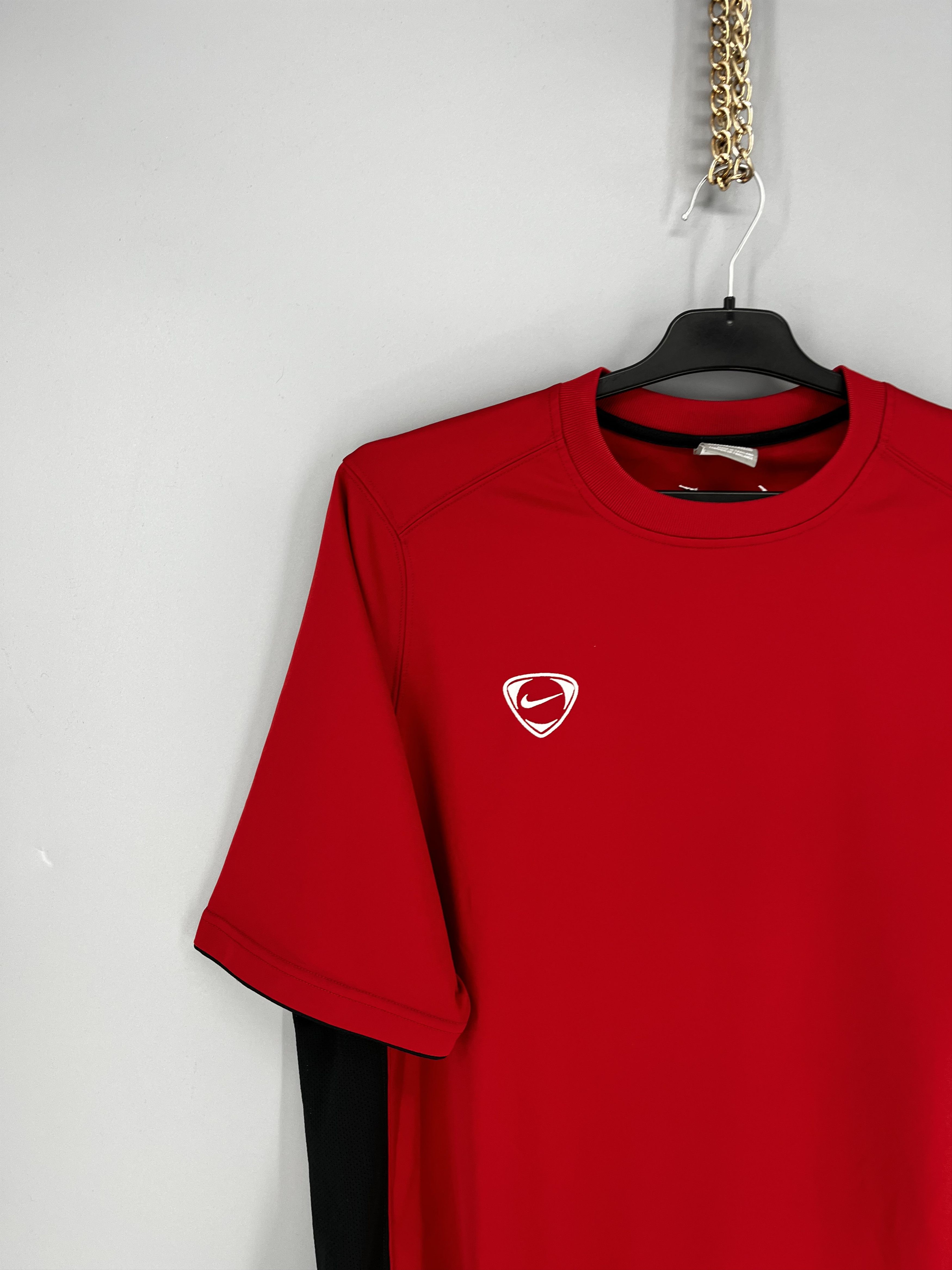 Nike Nike Red Mens Retro Swoosh Football Training Shirt L Size US L / EU 52-54 / 3 - 4 Thumbnail