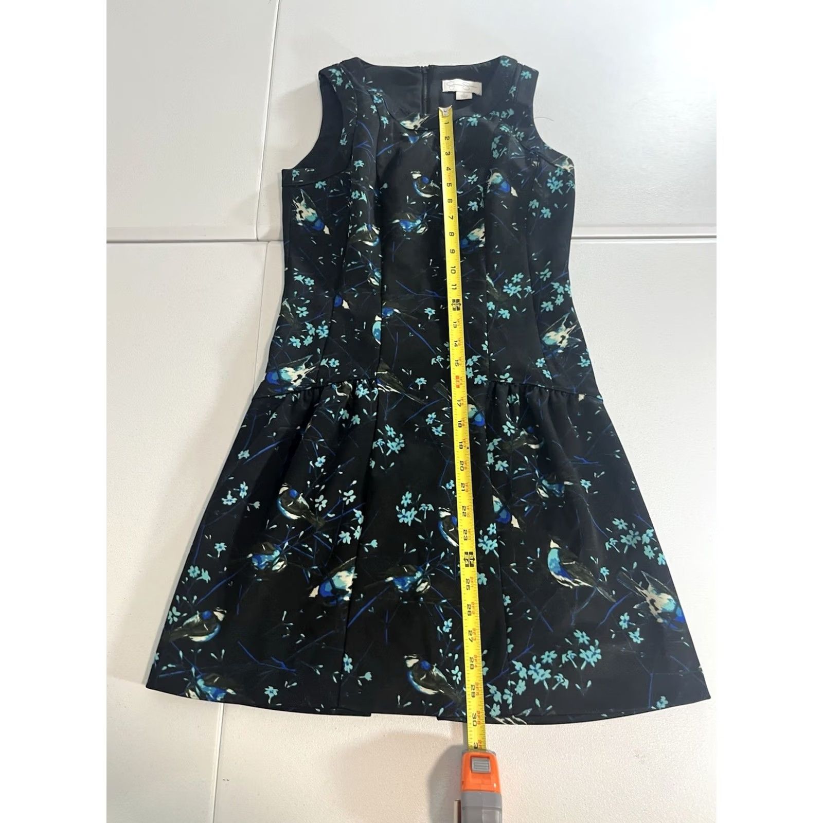 Jessica Simpson Jessica Simpson Dress Floral with Bird Print Size 4 Womens Sleeveless Knee Length Blue Polyester Sheath Lined Casual Size S / US 4 / IT 40 - 5 Thumbnail