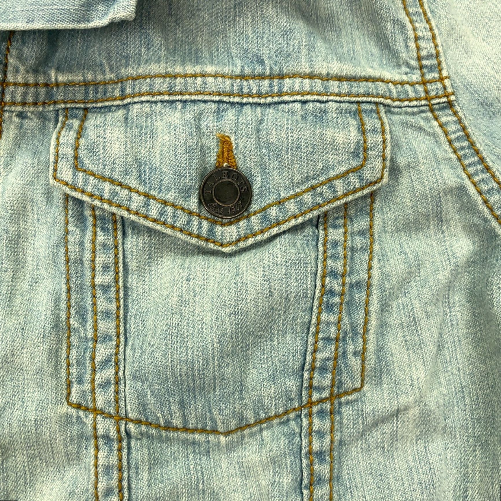 Talbots Talbots Denim Jacket Womens Size 8 Blue Distressed Lightweight Trucker Classic Fit Size M / US 6-8 / IT 42-44 - 3 Thumbnail