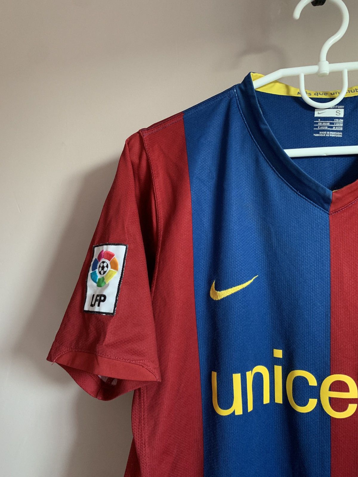 Nike Barcelona 2008 Home Football Shirt Vintage Nike Soccer Sz S Size US S / EU 44-46 / 1 - 3 Thumbnail