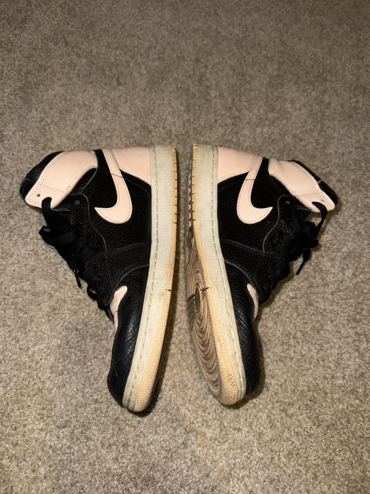 Nike Jordan Crimson OG High 1s Size US 10 / EU 43 - 3 Thumbnail