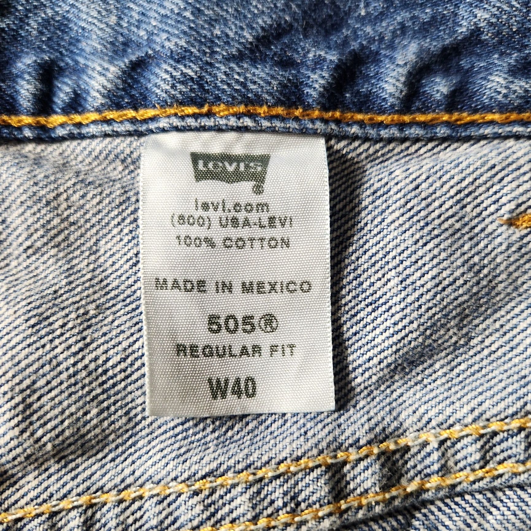 Levi's VINTAGE Levi's 550 Mens Bermuda Jean Shorts-Size 40 Blue 100% Cotton Relaxed Fit Y2K Classic Casual Size US 40 / EU 56 - 6 Thumbnail