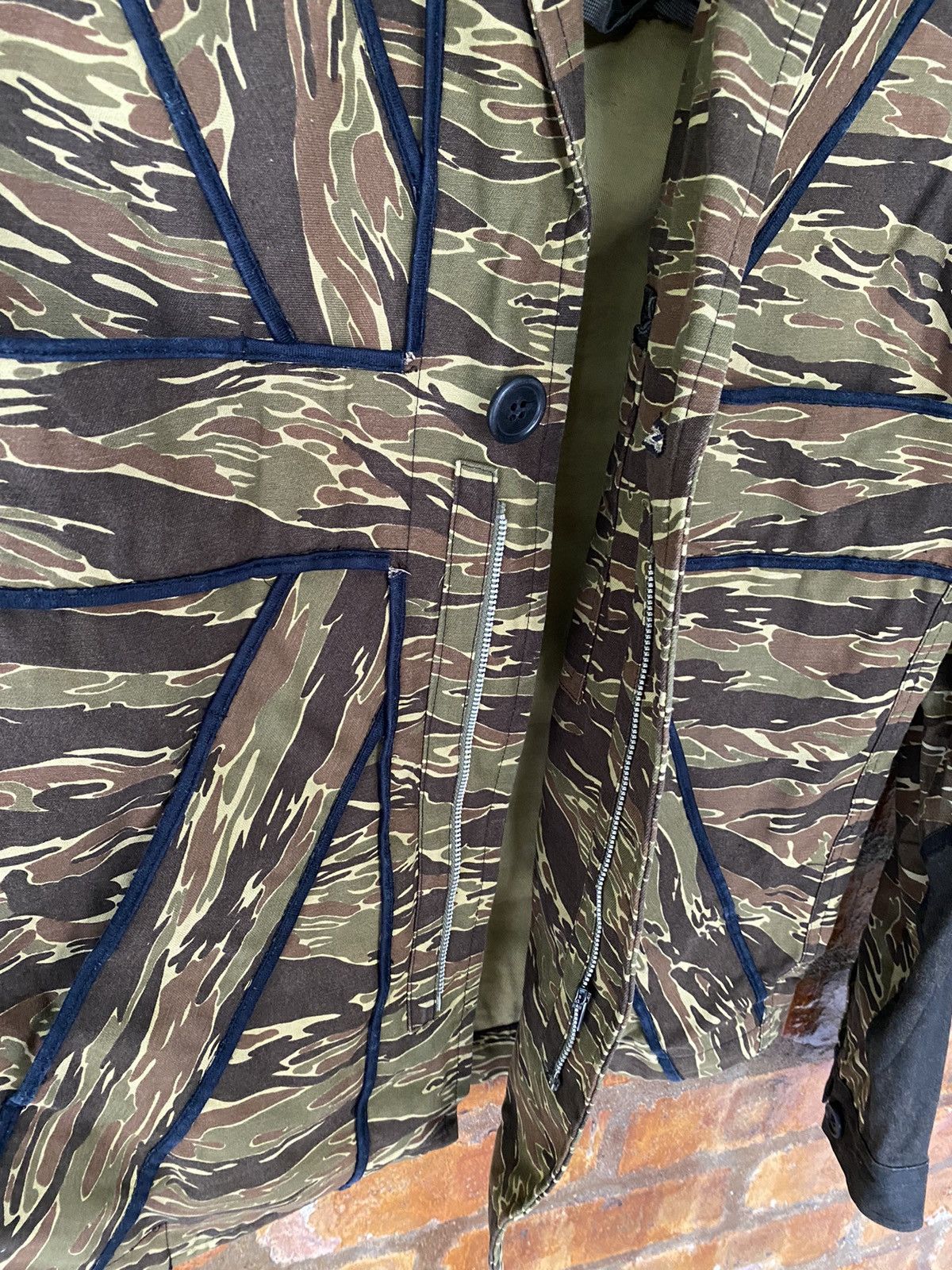 Japanese Brand 1990s MILKBOY Union Jack camo Military Jacket Size US L / EU 52-54 / 3 - 14 Thumbnail