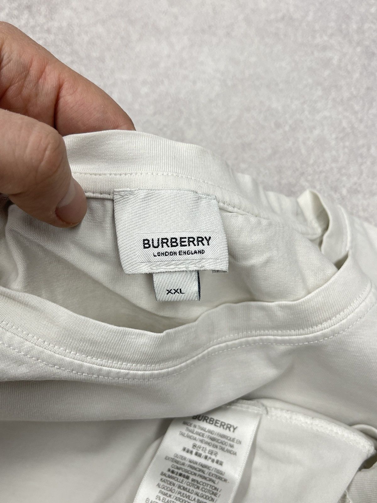 Burberry × Designer Mens Burberry London England Limited T Shirt White Big Logo Size US XL / EU 56 / 4 - 12 Thumbnail