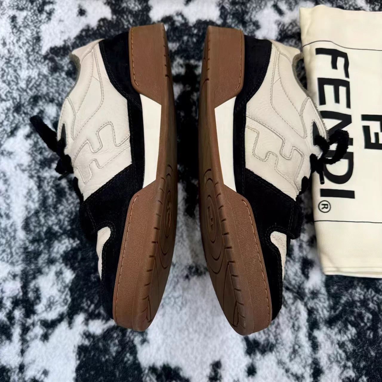 Fendi FENDI Match Black & White Panda Sneakers 41.5 Size US 8.5 / EU 41-42 - 4 Thumbnail