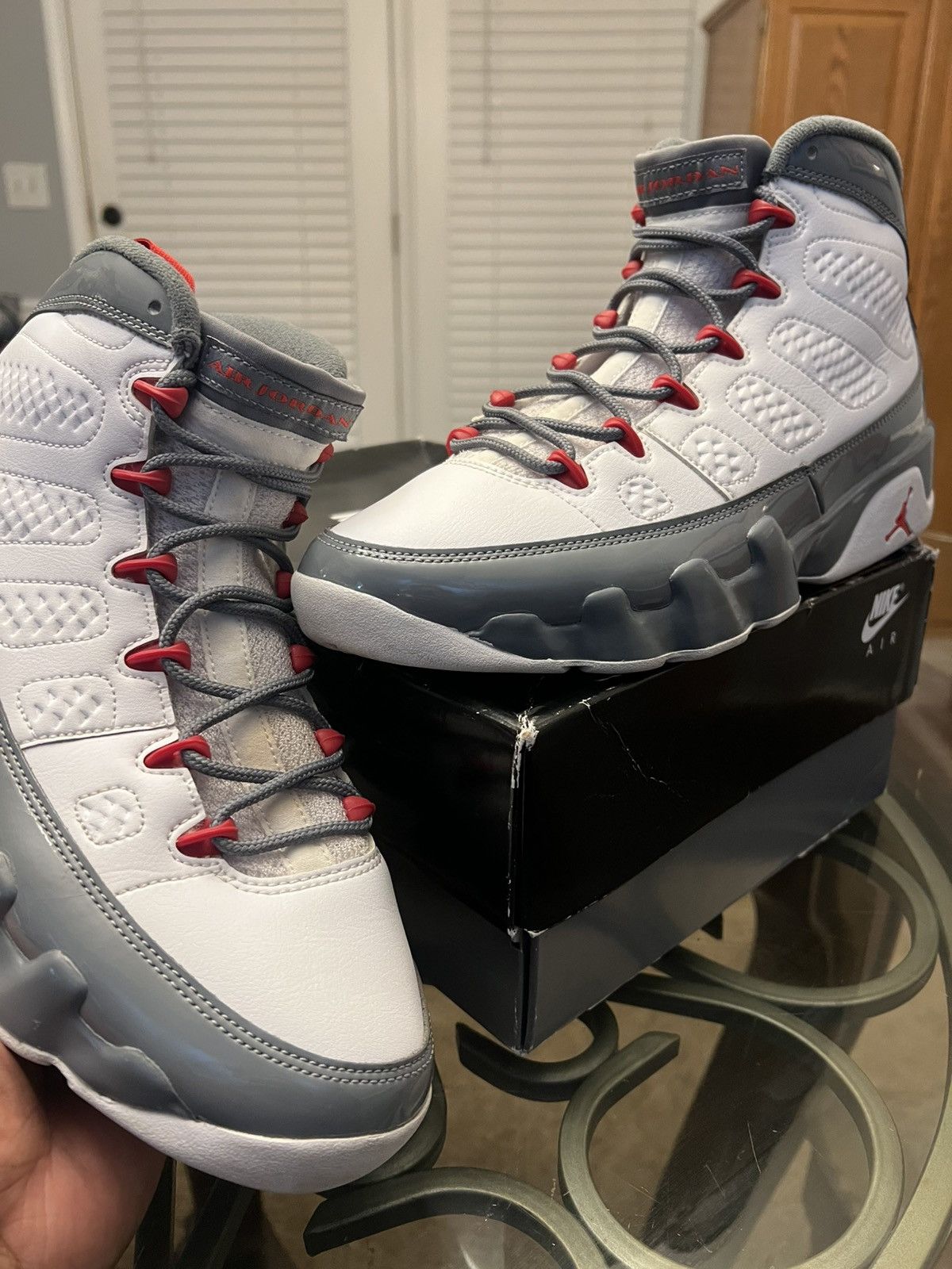Jordan Brand Jordan 9 Retro Fire Red 2022 Size US 10 / EU 43 - 1 Thumbnail