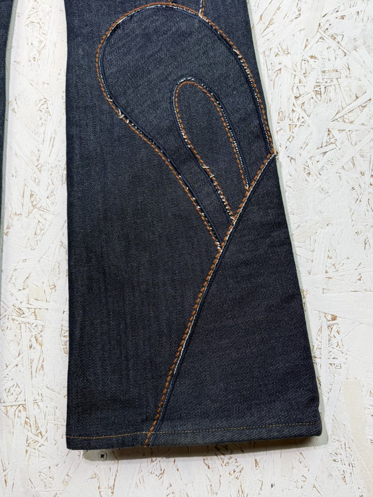 Dolce & Gabbana Dolce & Gabbana SS2002 Butterfly Denim Flared Jeans 28/42 Size 28" / US 6 / IT 42 - 9 Thumbnail