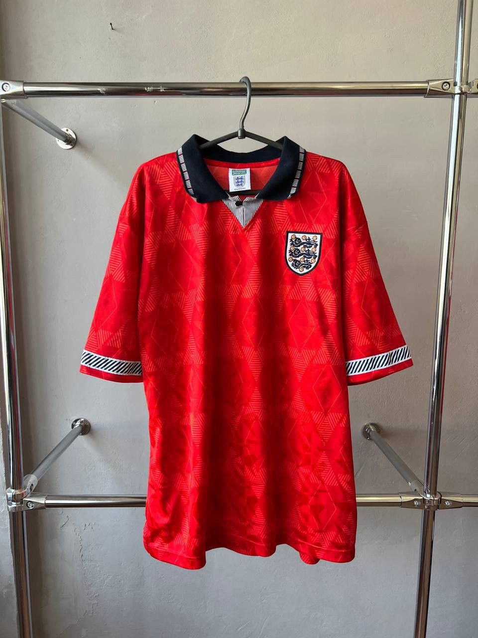 Sports Specialties 1990 ENGLAND TEAM RETRO REMAKE SOCCER JERSEY FOOTBALL SHIRT Size US XL / EU 56 / 4 - 3 Thumbnail