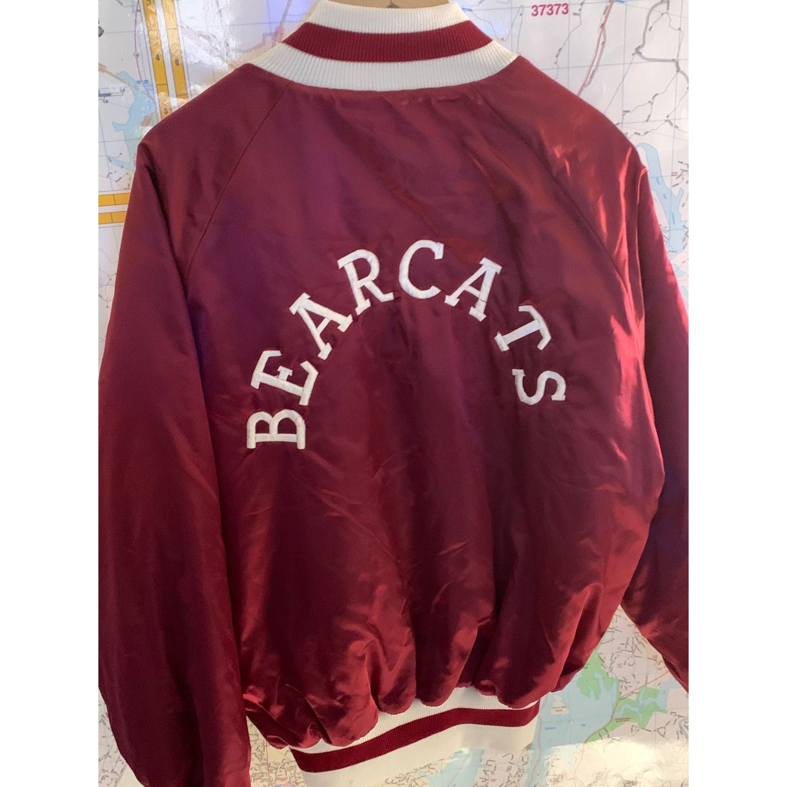 Vintage DeLong Sportswear 1980s Vintage high school Bomber Jacket Size US L / EU 52-54 / 3 - 7 Thumbnail