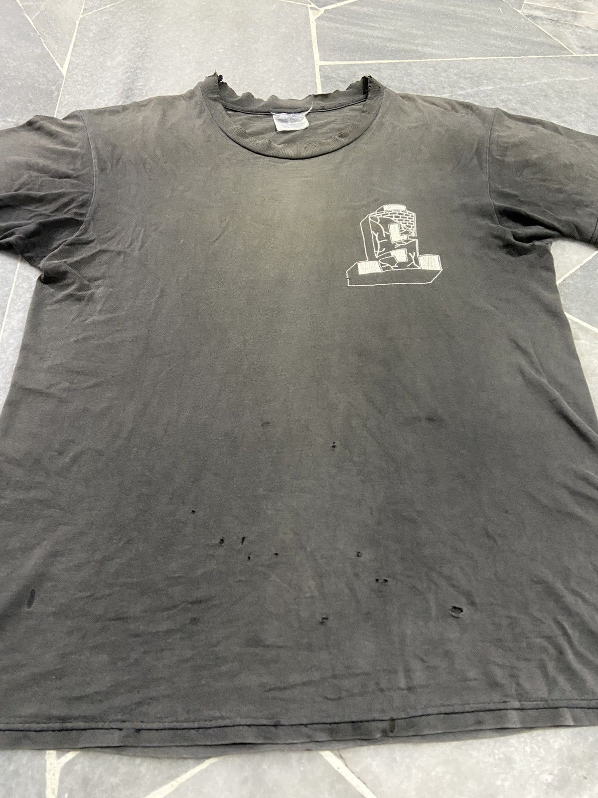 Band Tees Vintage 90s Suicidal Tendencies Punk Distressed Band Tee Size US M / EU 48-50 / 2 - 5 Thumbnail