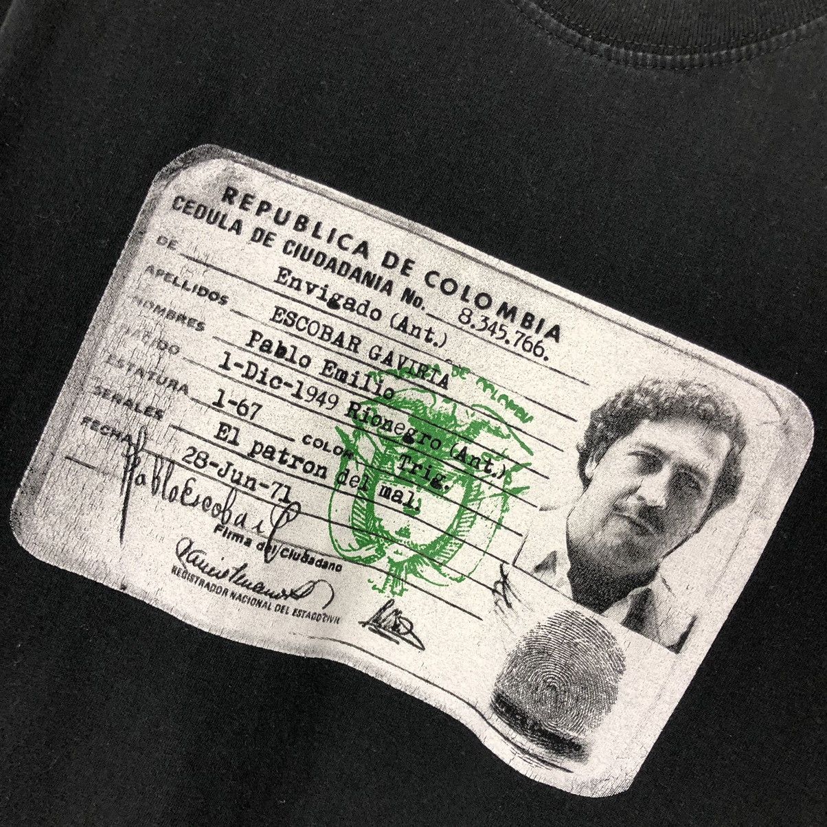 Vintage Pablo Escobar promo tee t shirt Size US L / EU 52-54 / 3 - 3 Thumbnail