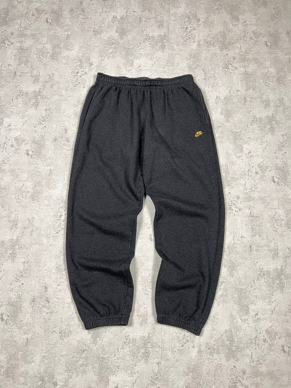 Nike Vintage Nike Gray Track Suit Sportswear Set Y2K Size US XL / EU 56 / 4 - 11 Thumbnail