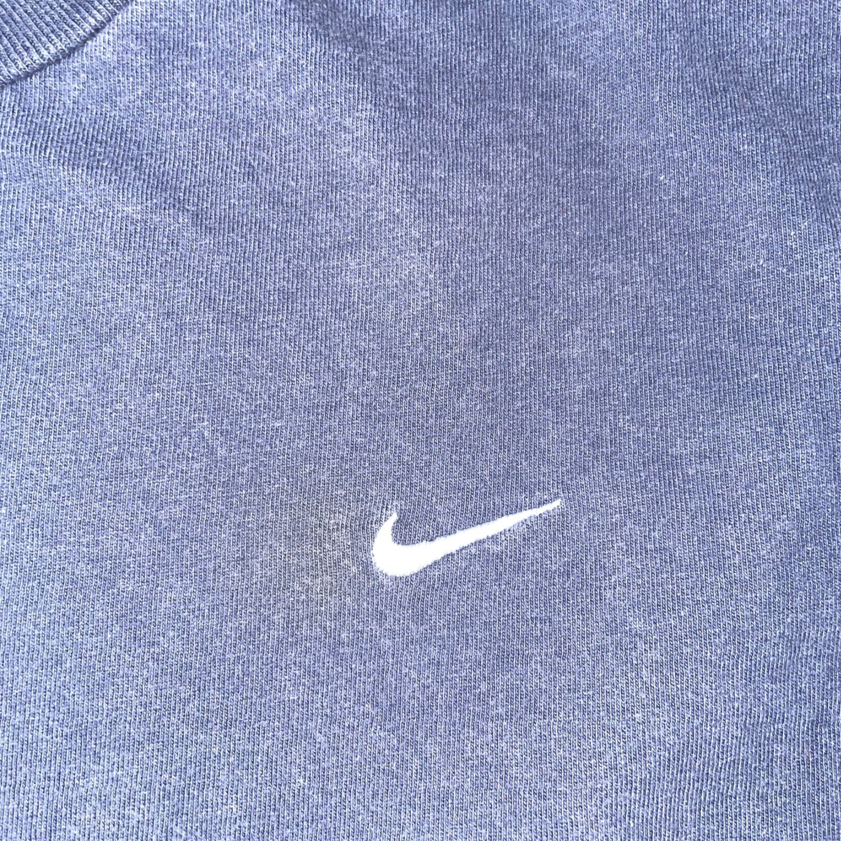 Nike VINTAGE Nike T-Shirt Embroidered Silver Check Navy L Men Size US L / EU 52-54 / 3 - 2 Thumbnail