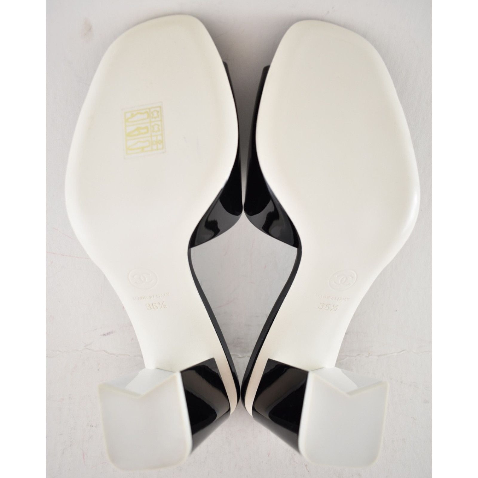 Chanel Patent Calf CC Logo Mule Slide Block Heel Sandal 36.5 Size US 6.5 / IT 36.5 - 12 Thumbnail
