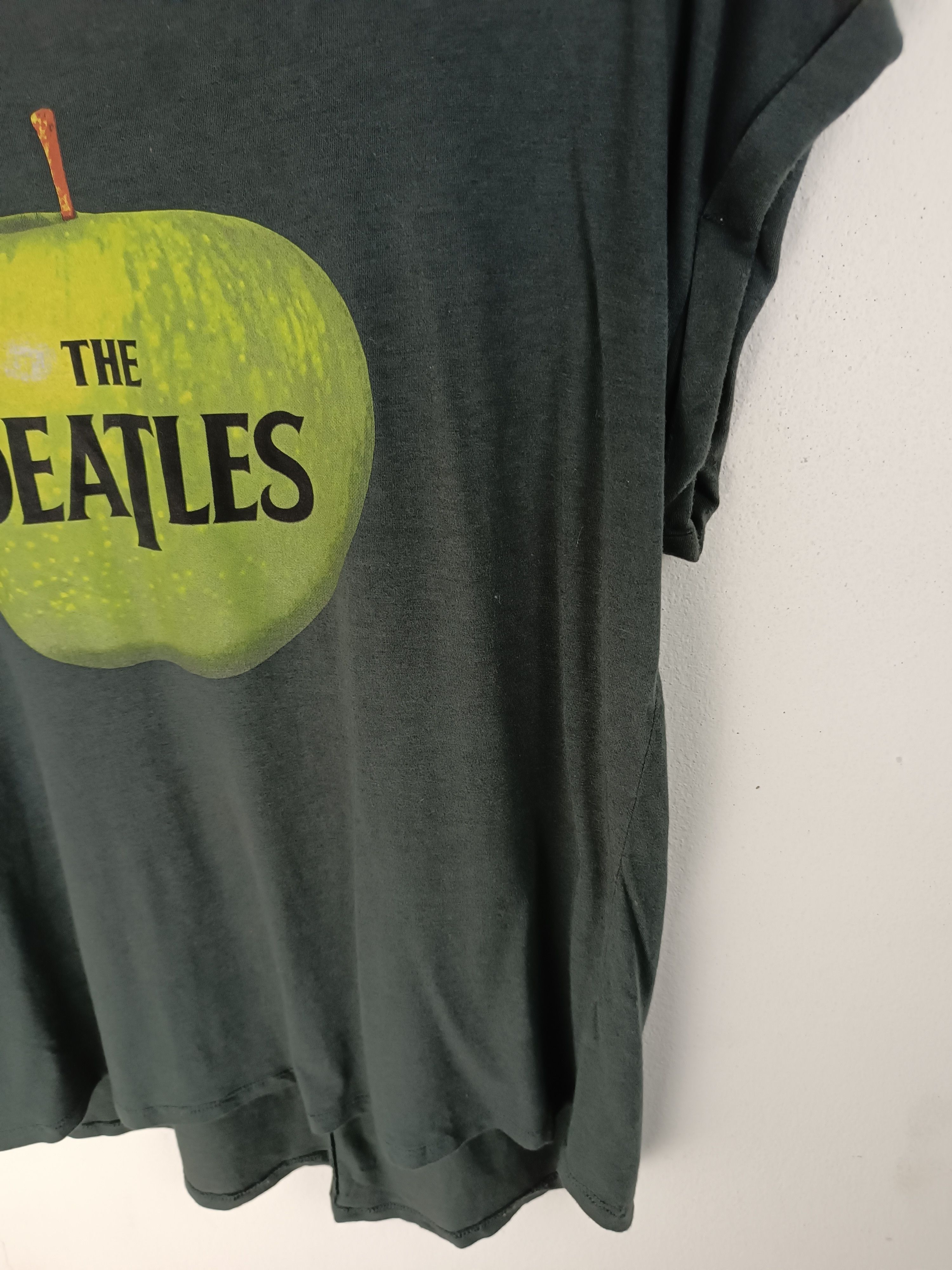Vintage VINTAGE THE BEATLES APPLE RECORDS BACK BUTTON VERY RARE TEE Size L / US 10 / IT 46 - 9 Thumbnail