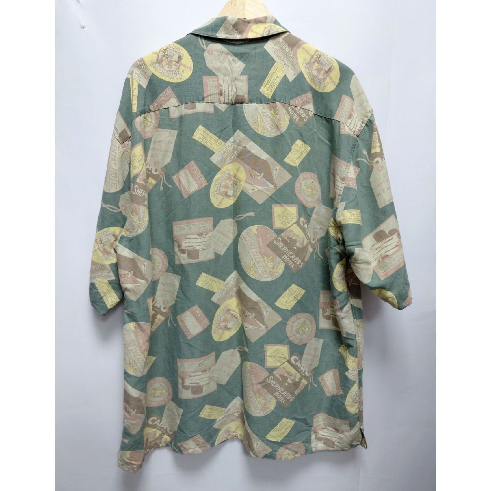 Gap VINTAGE GAP Linen Rayon Short Sleeve Button-Down Shirt Abstract Print Size L Green Mens Casual 1990s Travel Front Chest Pocket Button Front Size US L / EU 52-54 / 3 - 2 Thumbnail