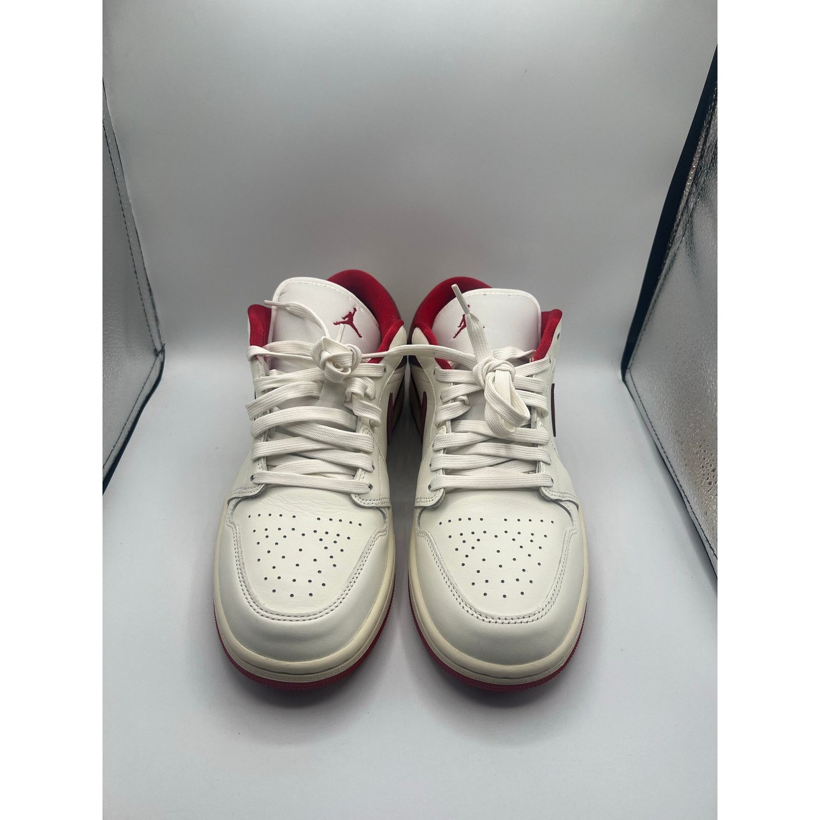 Jordan Brand Wmns Air Jordan 1 Low “Ruby” size 7.5 W Size US 7.5 / IT 37.5 - 2 Thumbnail