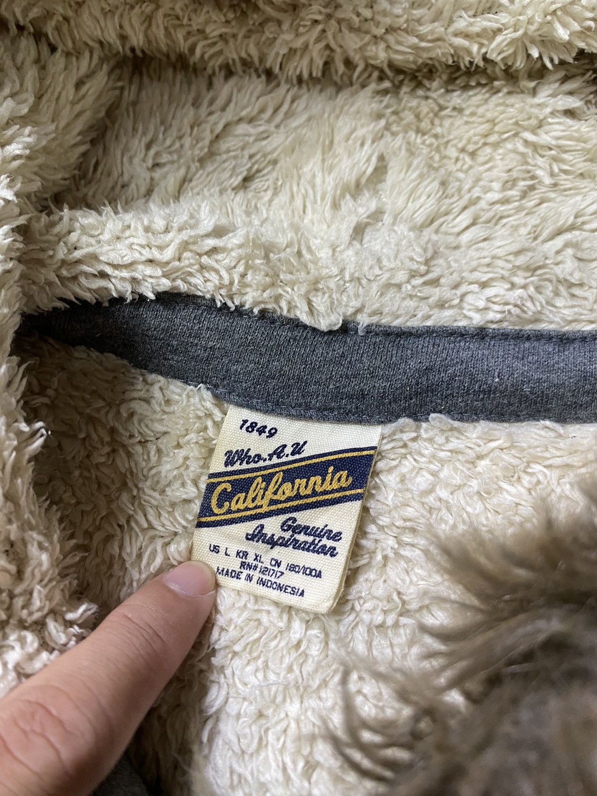 If Six Was Nine × Japanese Brand × Le Grande Bleu (L.G.B.) Japanes Who.a.u Fur Hoodie Sherpa Ifsix lgb style Size US L / EU 52-54 / 3 - 4 Thumbnail