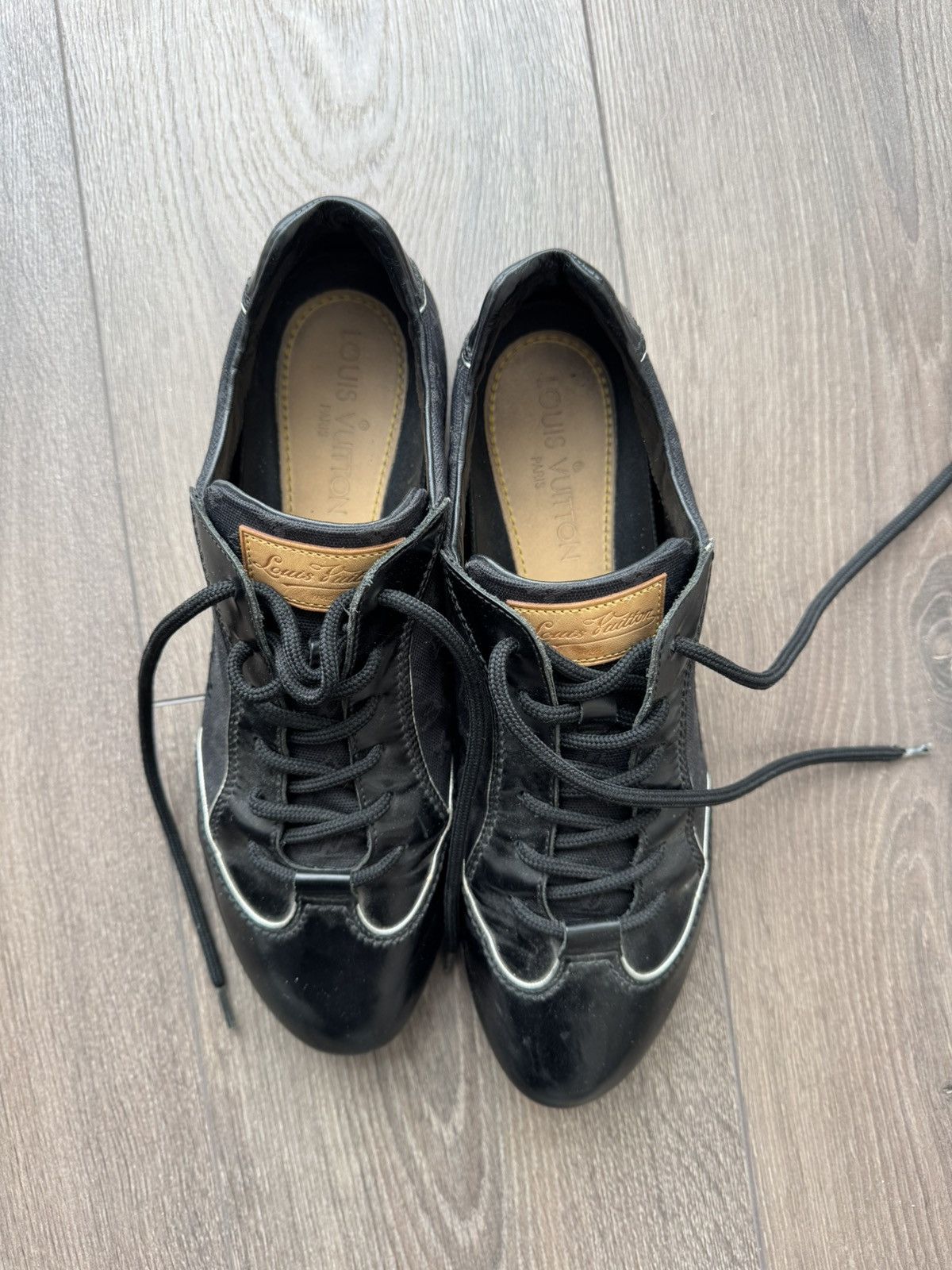 Louis Vuitton Louis Vuitton Black Leather Low Top Sneakers Size US 9 / IT 39 - 11 Thumbnail