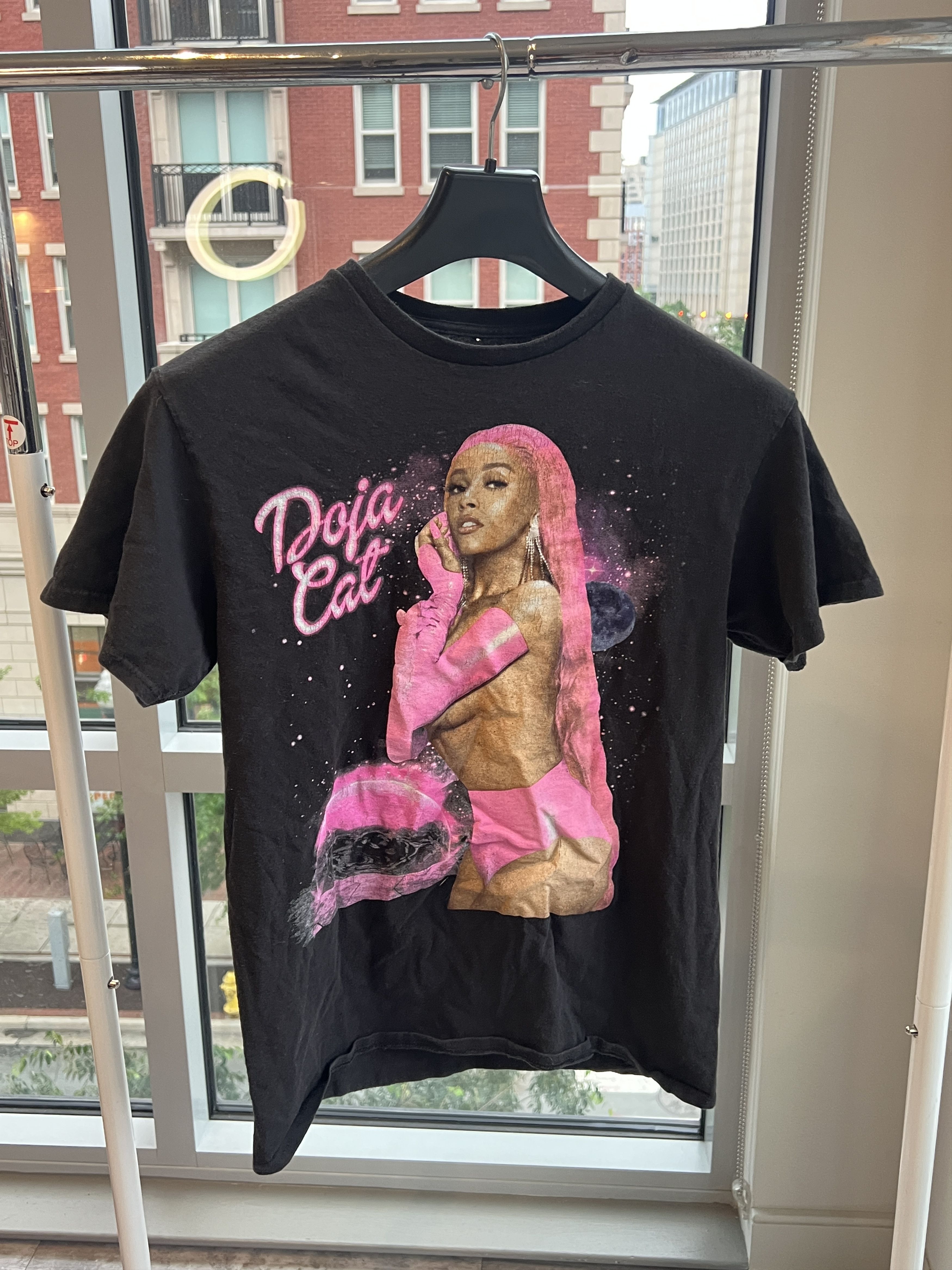 Other Doja Cat Graphic T-Shirt Womens Small Black Pink Tour Merch Size S / US 4 / IT 40 - 1 Thumbnail