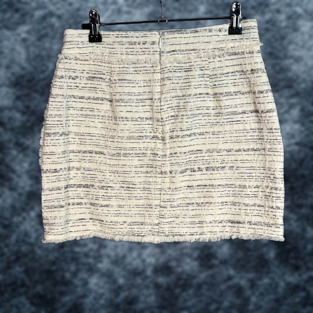 Zara Zara Skirt Womens Size Small Textured Fringe Mini White Black Stripe Womens Size 28" / US 6 / IT 42 - 1 Thumbnail