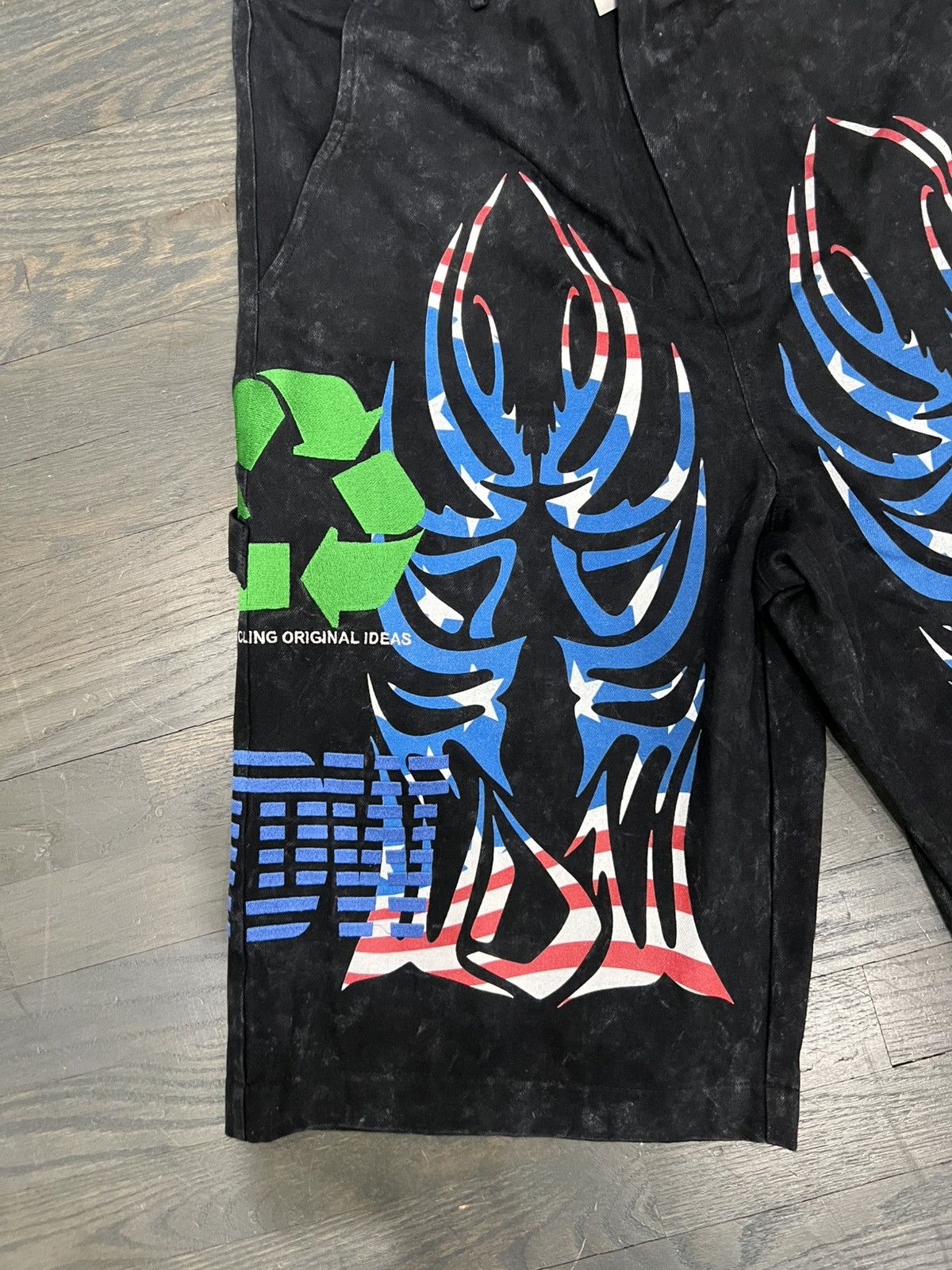 Who Decides War “Recycle original ideas” sample canvas shorts Size US 30 / EU 46 - 2 Thumbnail