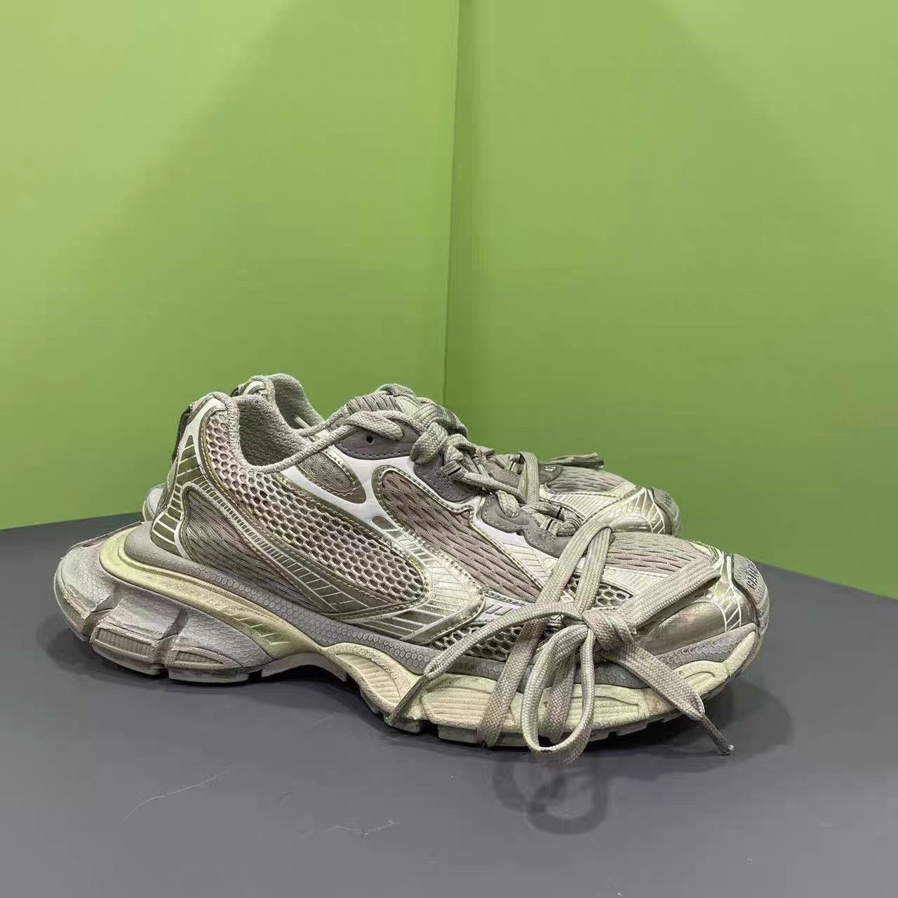 Balenciaga Balenciaga 3XL Light Beige Casual Shoes K15 Size US 9 / EU 42 - 6 Thumbnail