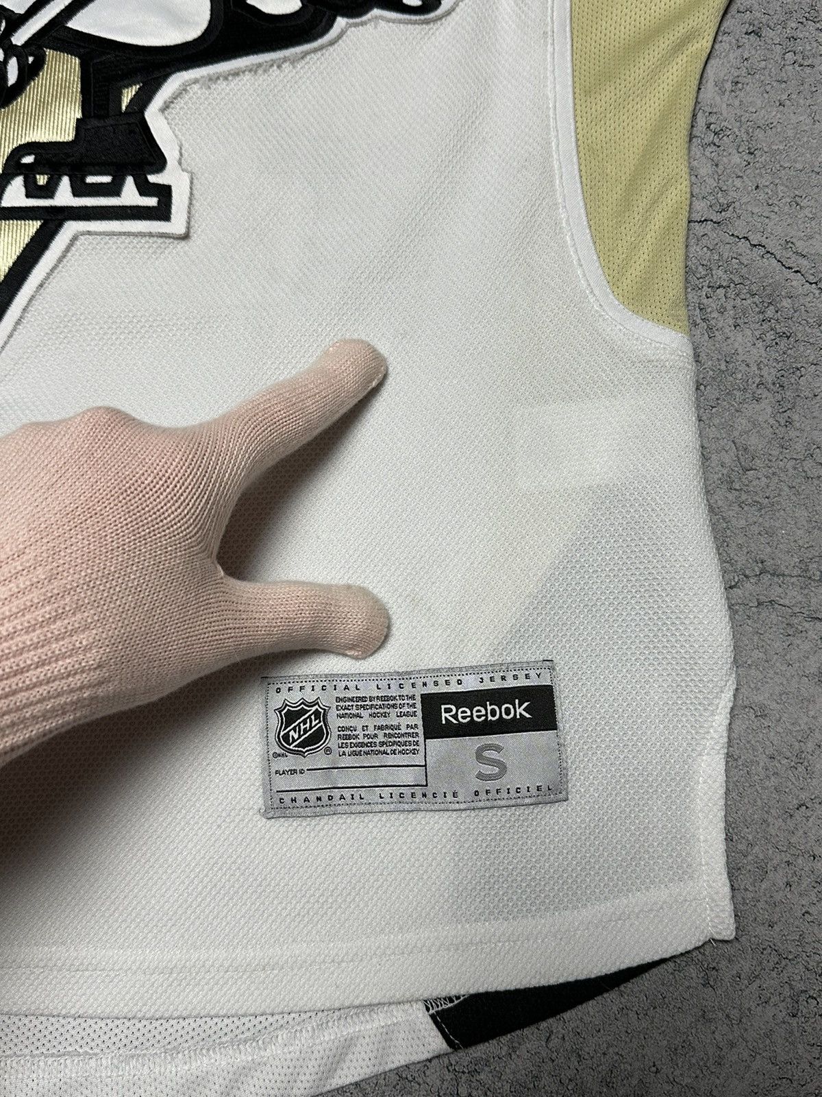 NHL Pittsburgh Penguins NHL James Neal #18 Jersey Size US S / EU 44-46 / 1 - 16 Thumbnail
