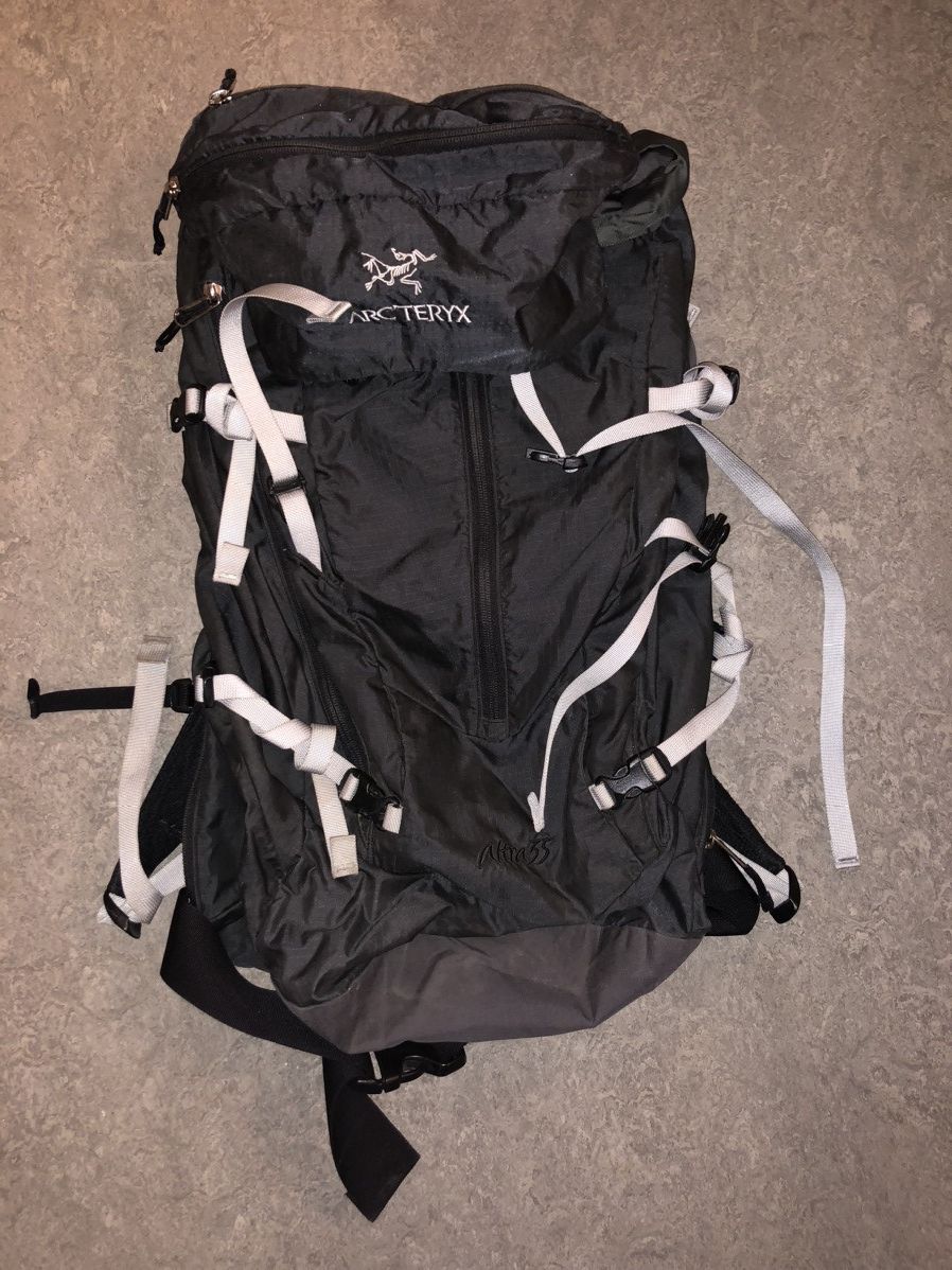 Vintage Arc’teryx Hiking Backpack (OS)+ Waterproof Haglöfs