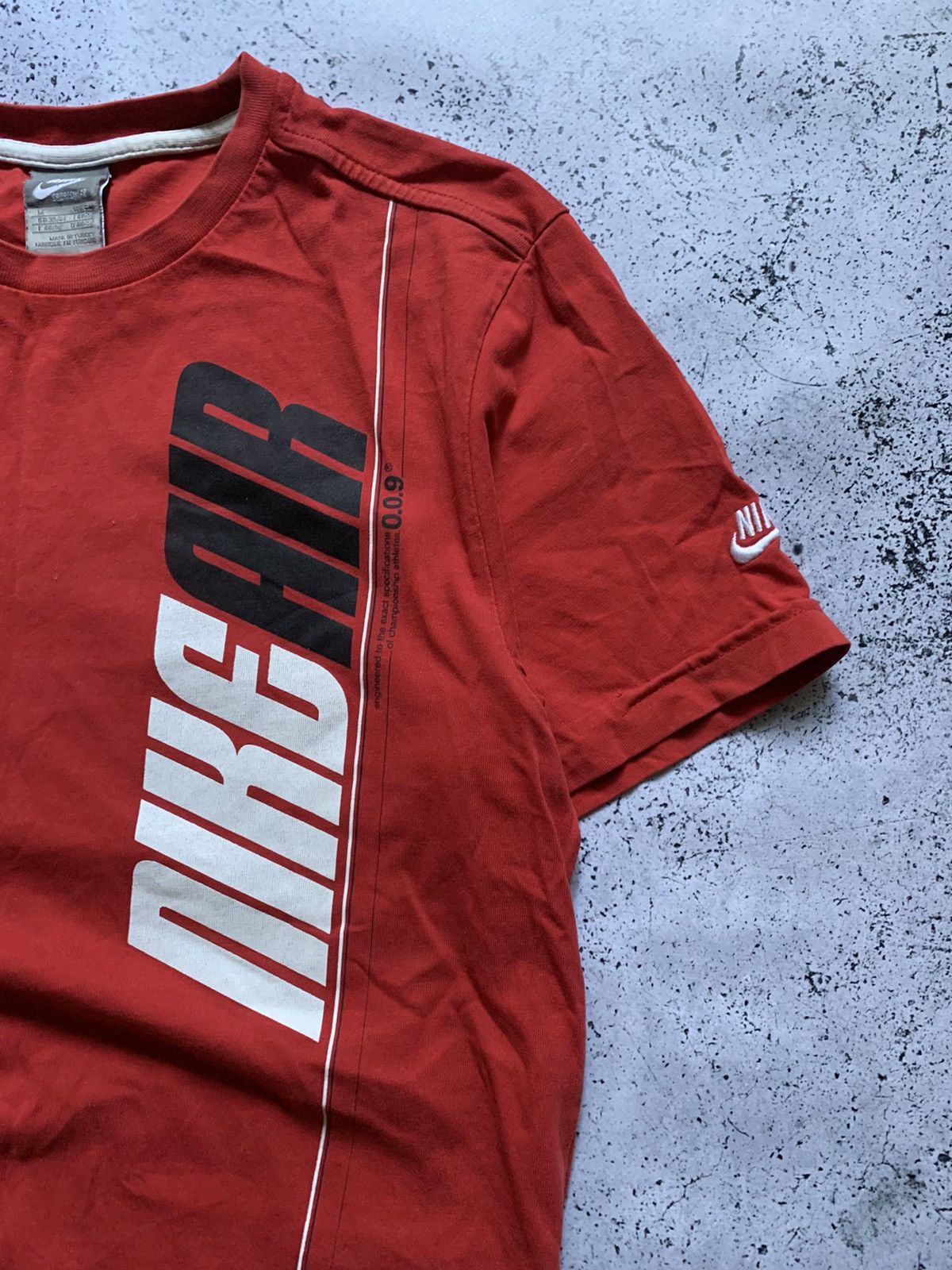 Nike Vintage Nike Big Swoosh T-shirt Y2K Logo Tee USA Size US S / EU 44-46 / 1 - 2 Thumbnail