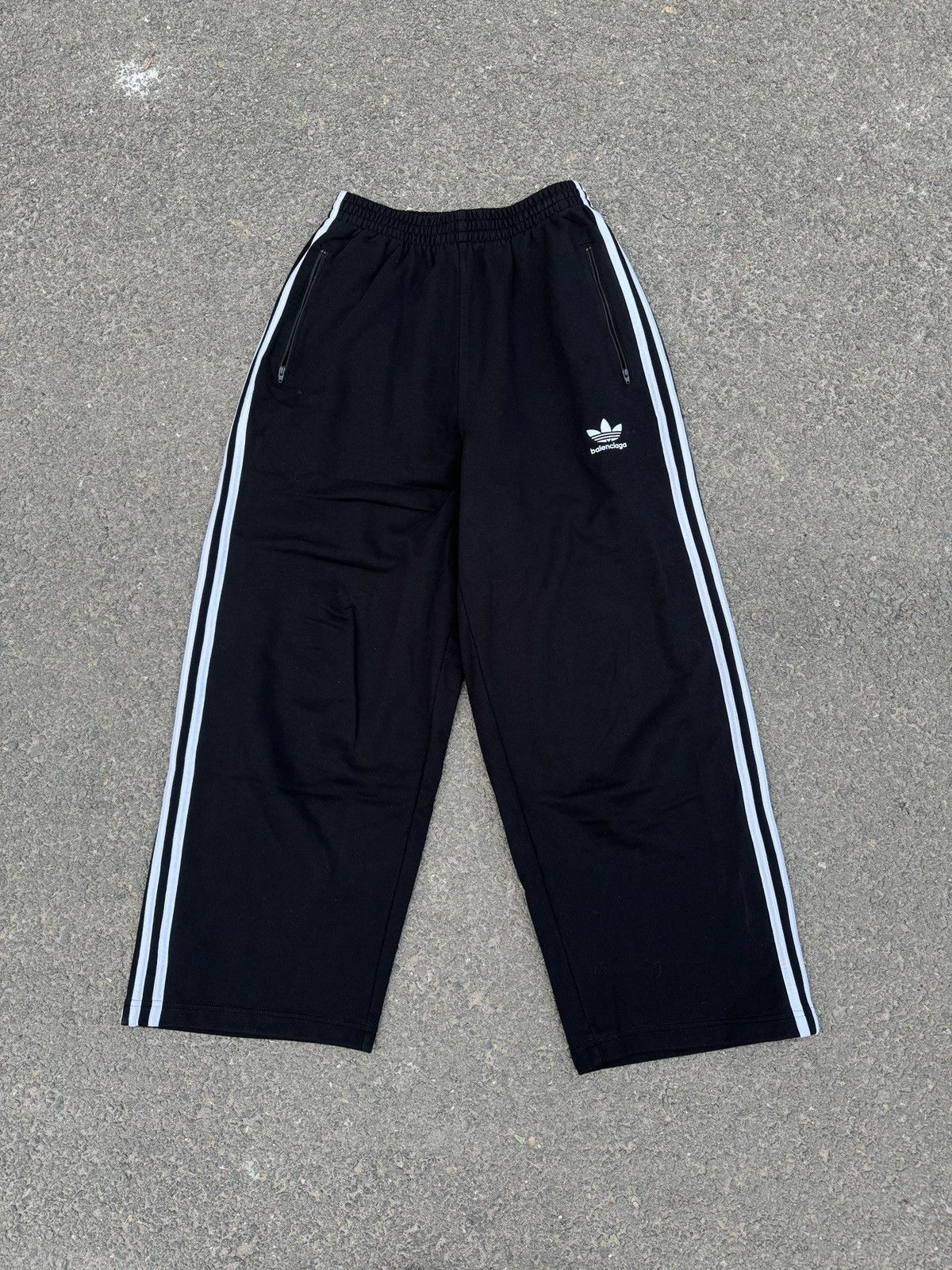 image of Balenciaga Adidas Oversized Cotton Sweatpants Sz.l in Black, Men's (Size 34)