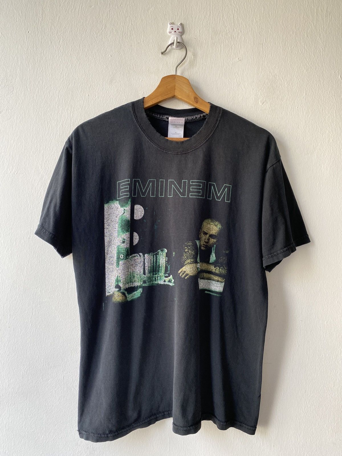 Band Tees Vintage 2004 Eminem Encore Album Cover Band Tee Size US M / EU 48-50 / 2 - 3 Thumbnail
