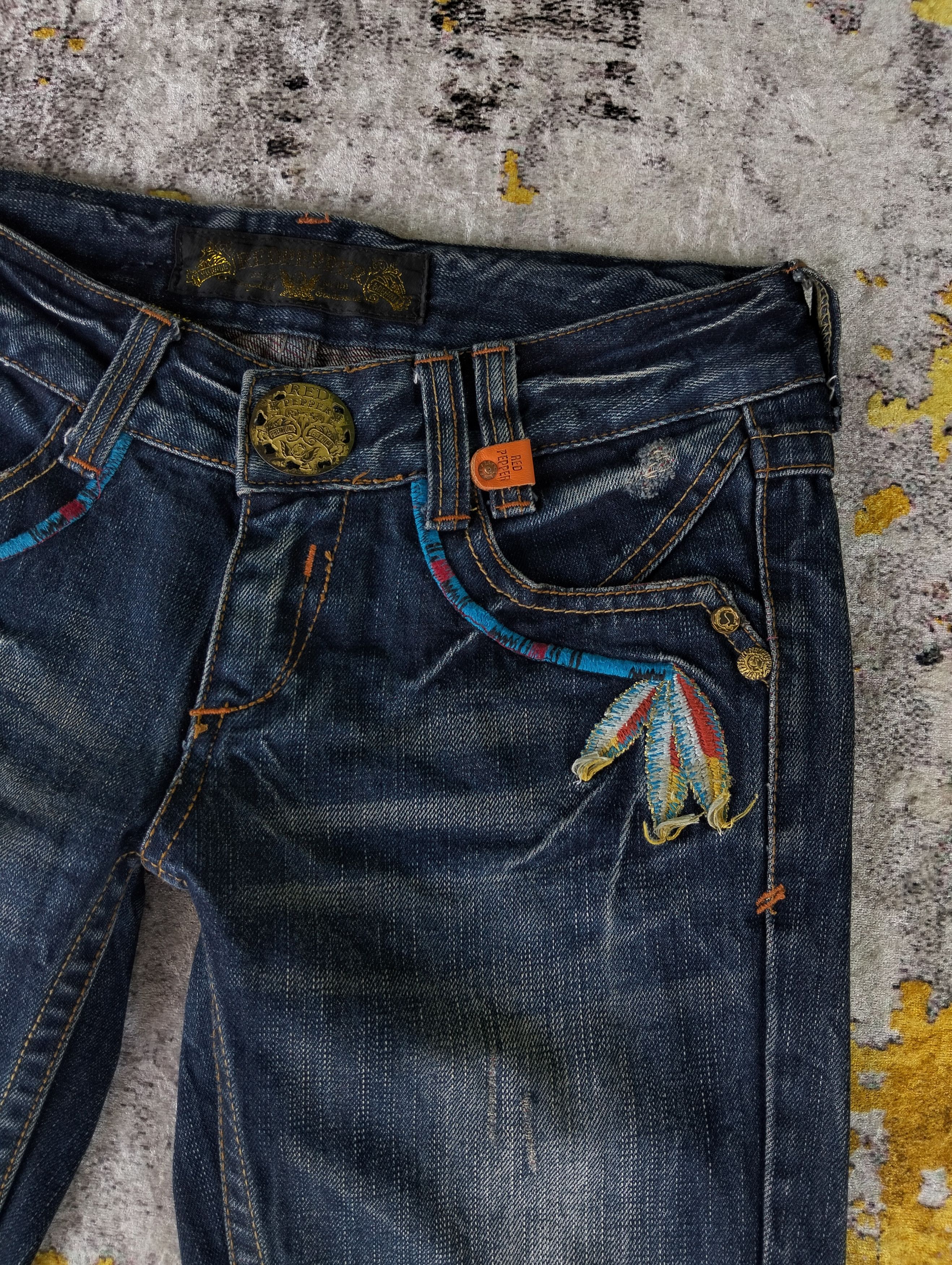 Tornado Mart Japanese Red Pepper Flared Embroidered Indian Low Rise Jeans Size US 28 / EU 44 - 6 Thumbnail