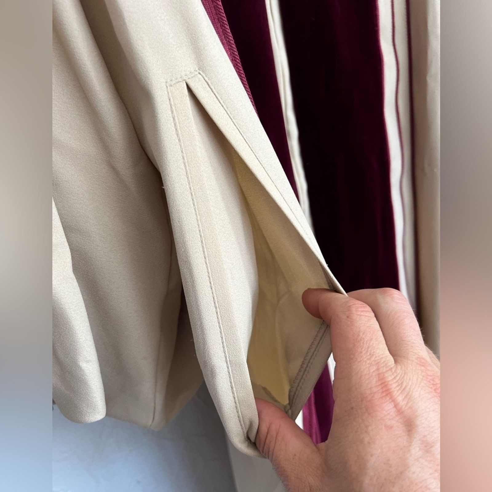 Other Vintage Murphy Robes Velvet Clergy Priest Bishop Robe USA Size US XXL / EU 58 / 5 - 7 Thumbnail