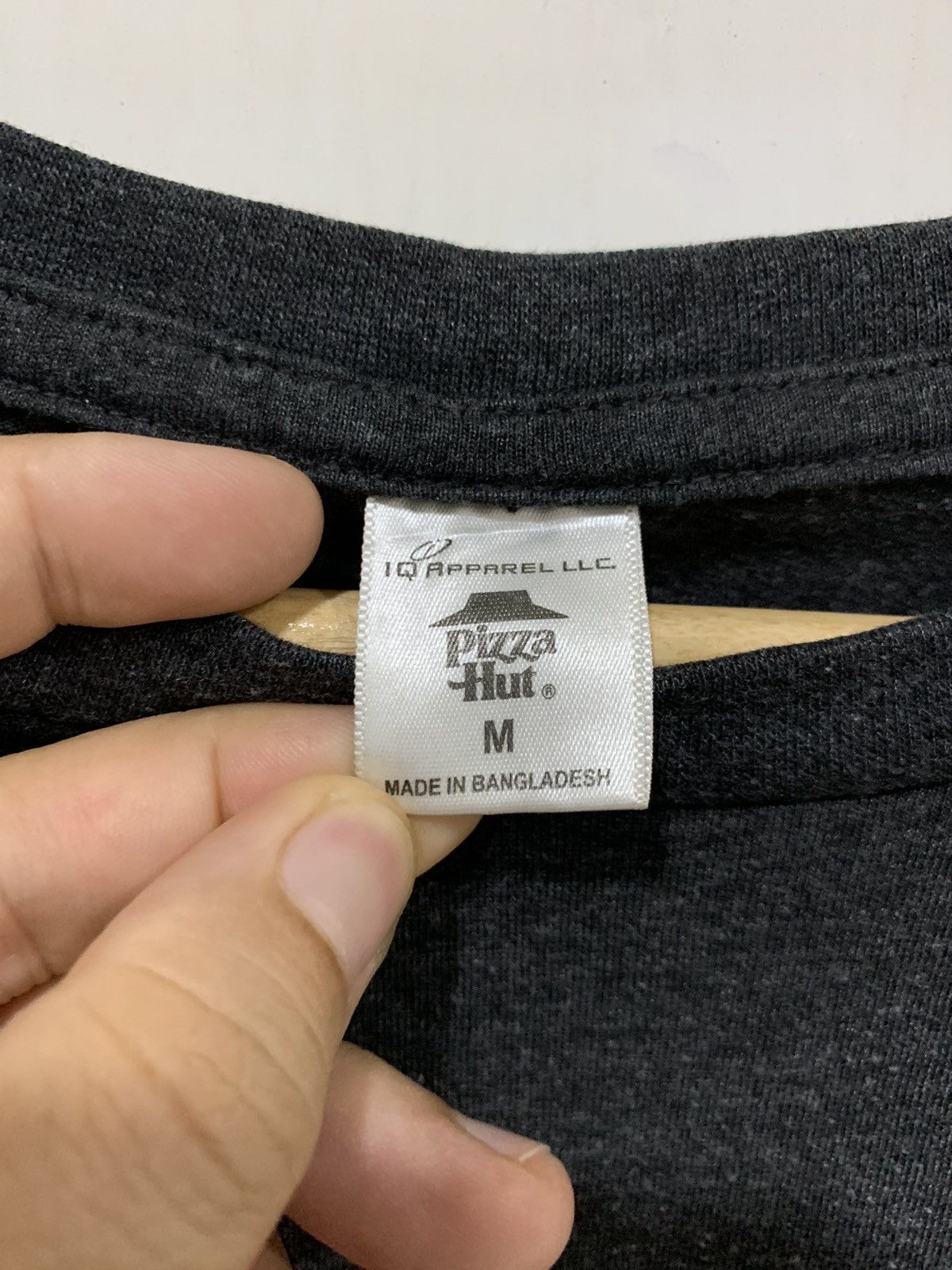 Designer Vintage Pizza Hut T-shirt Merch Eat Sleep Pizza Repeat Shirt Size US M / EU 48-50 / 2 - 6 Thumbnail