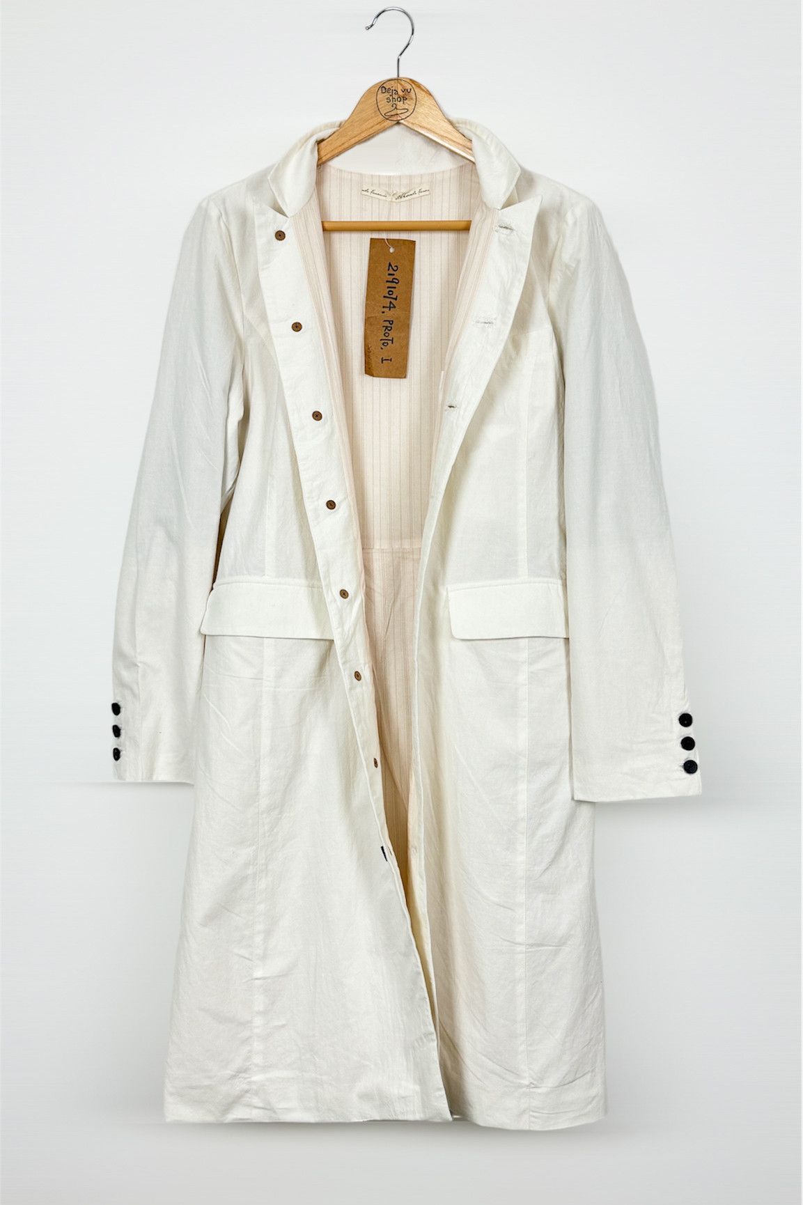image of Aleksandr Manamis Long Pleated Coat Size 1 in White, Women's