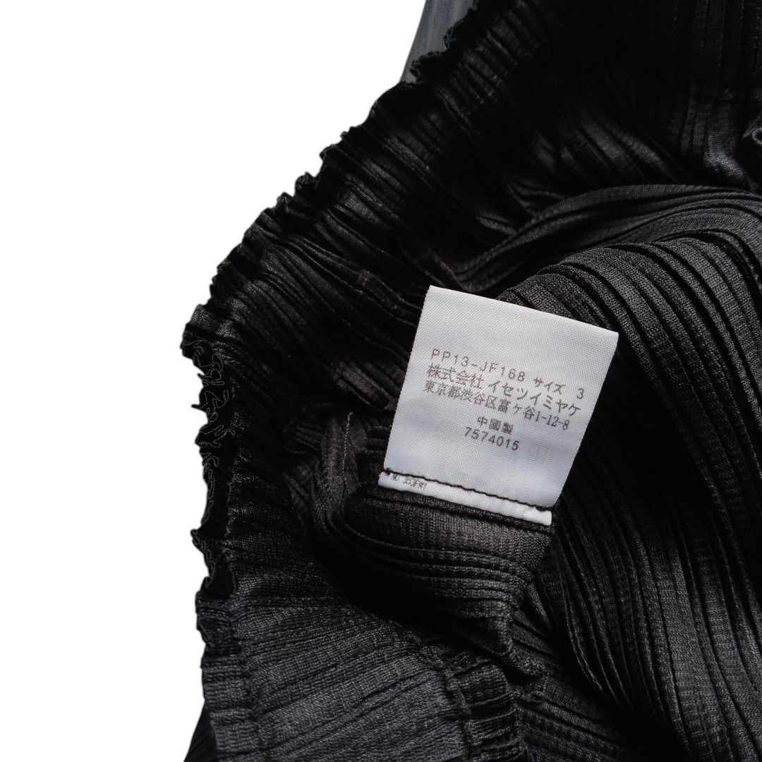 Pleats Please Issey Miyake Pleats please issey miyake asymmetrical wrap pants Size US 30 / EU 46 - 6 Thumbnail