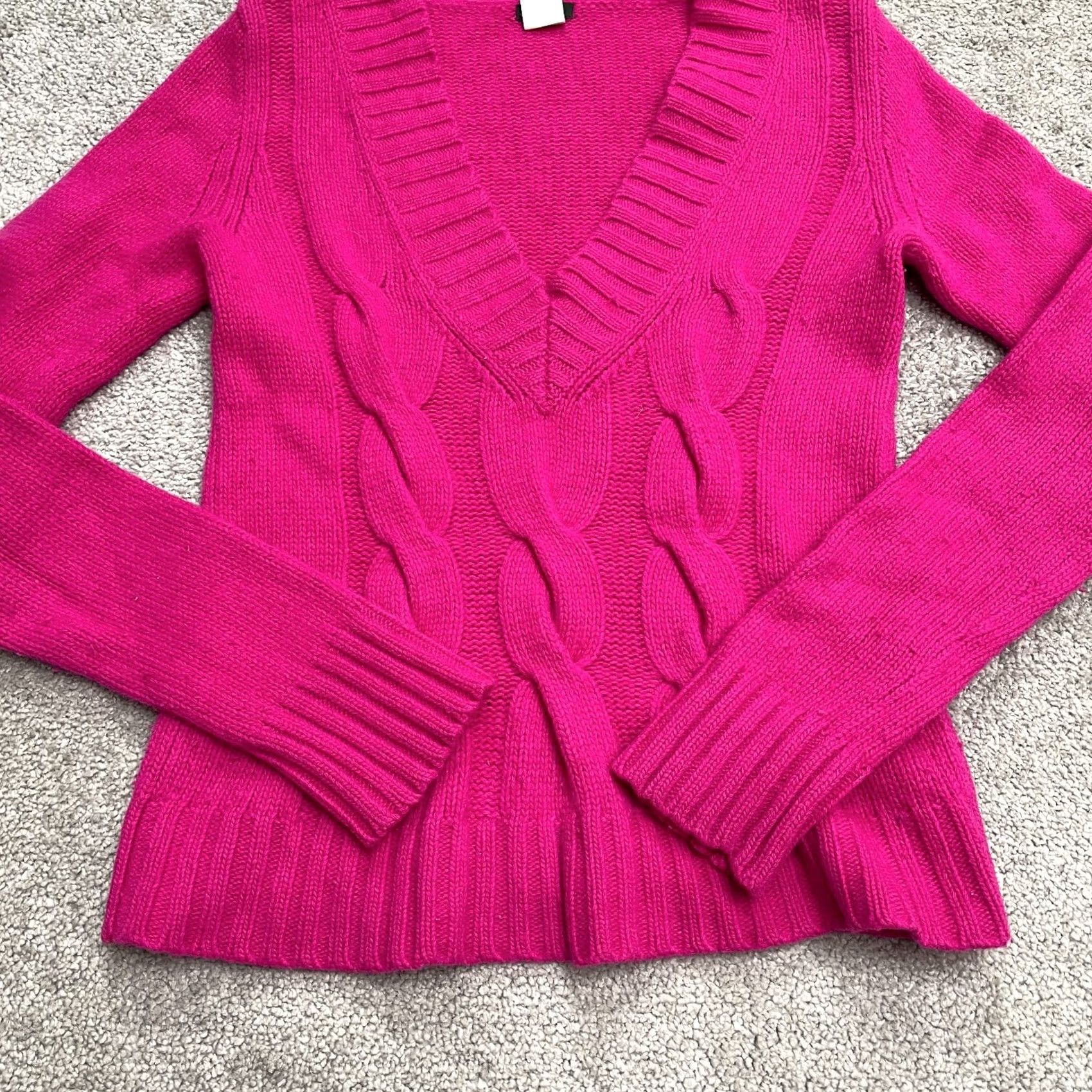 J.Crew J. Crew Wool Cashmere Cable Knit Sweater Womens Small Pink V-Neck Pullover Size S / US 4 / IT 40 - 3 Thumbnail