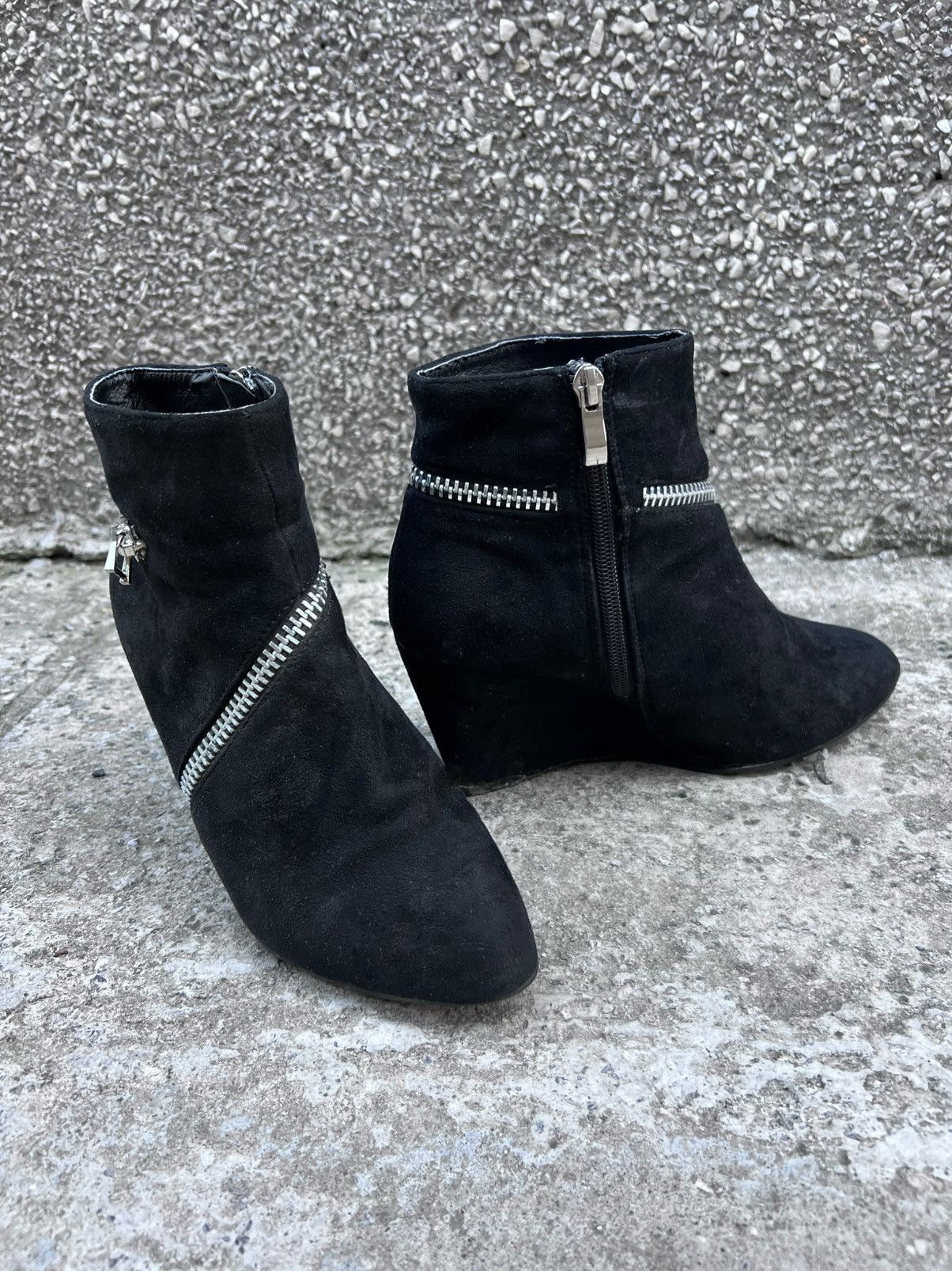 Rick Owens Wedge Asymmetrical Zip Black Indie Sleaze Boots Size US 7 / IT 37 - 2 Thumbnail