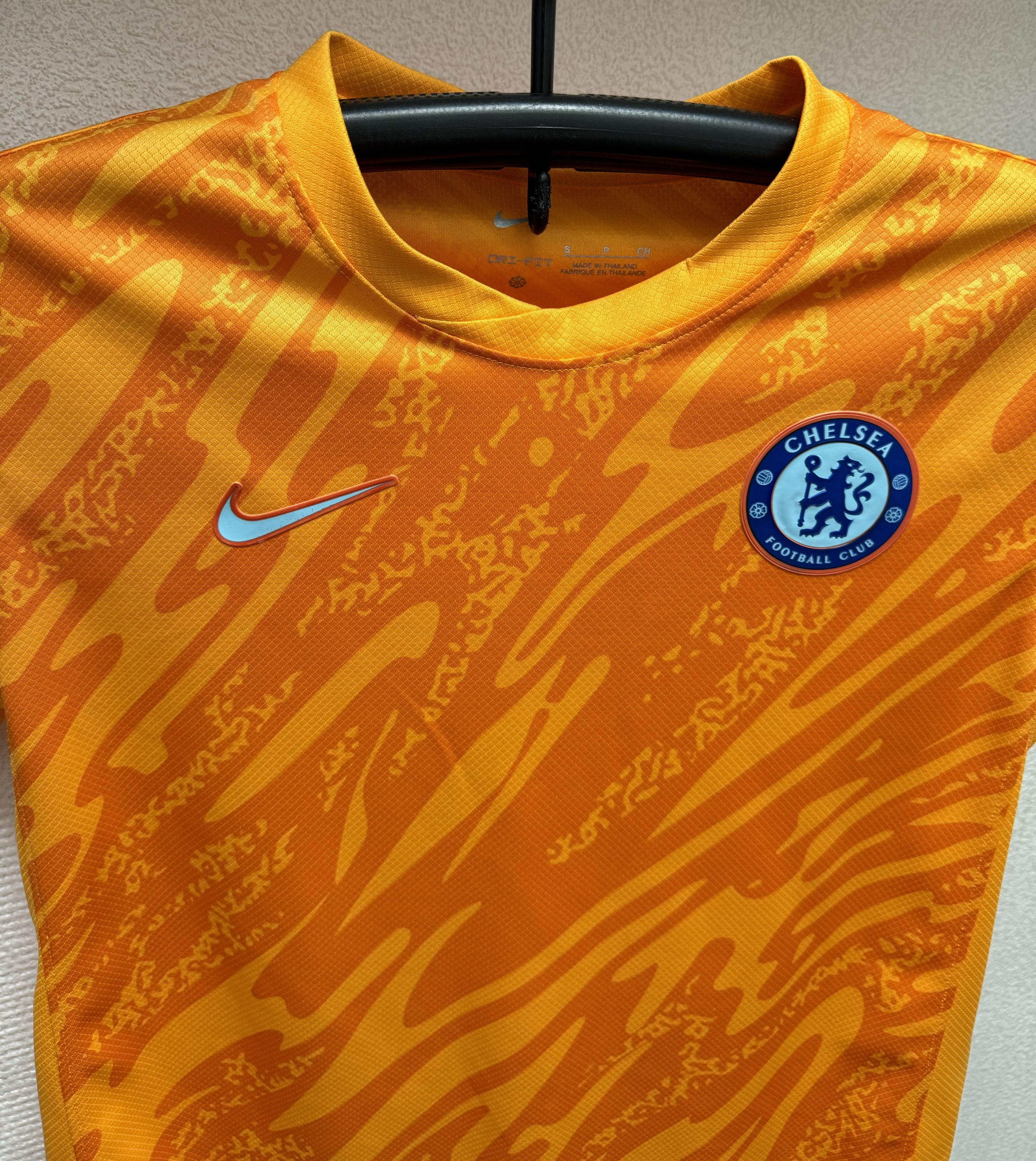 Nike Nike Chelsea orange soccer jersey S sz Size US S / EU 44-46 / 1 - 6 Thumbnail