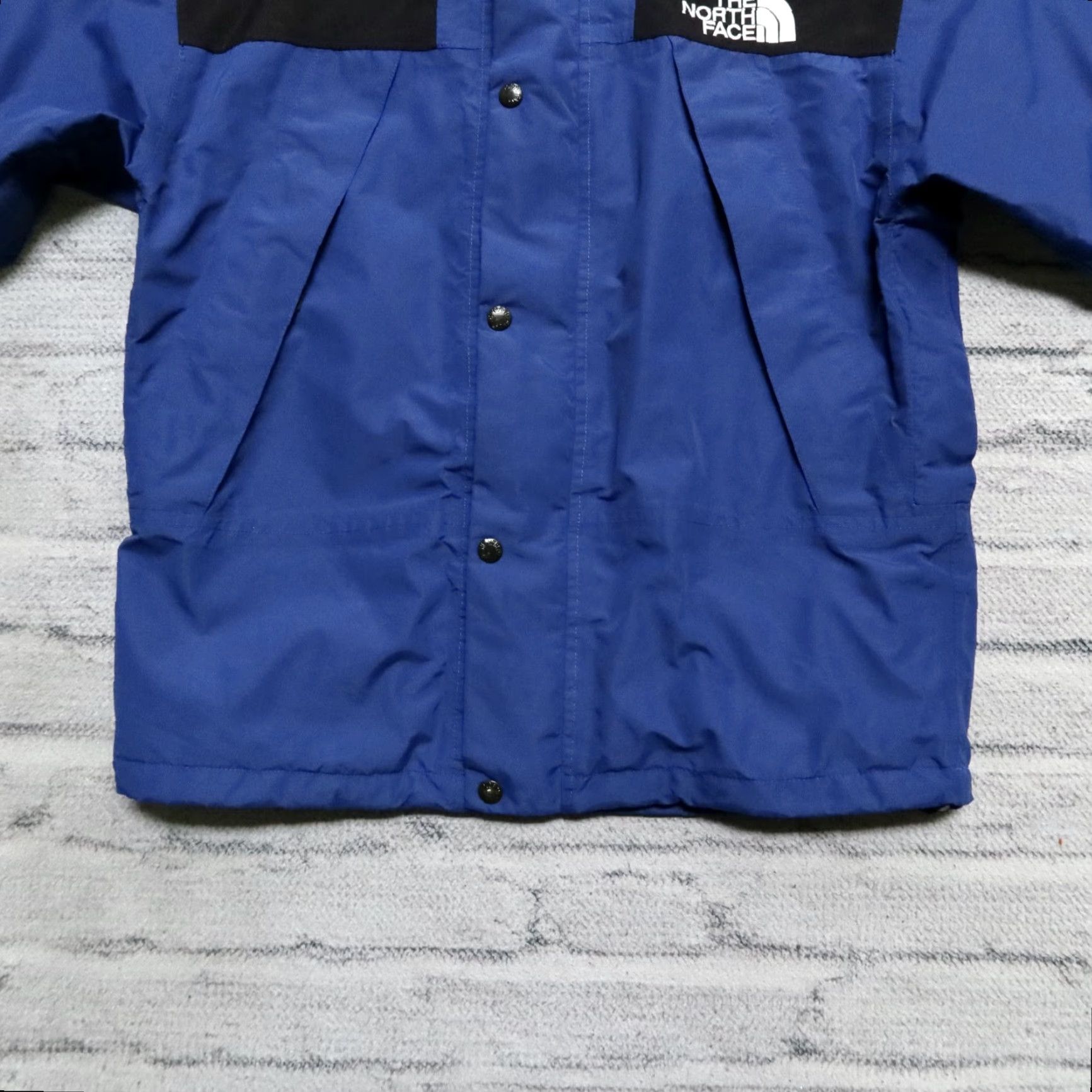The North Face VINTAGE North Face Goretex Mountain Light Parka Jacket S Blue Mens Vintage 90s Parka Jacket Blue Gore-Tex Mountain Light Men S Size US S / EU 44-46 / 1 - 3 Thumbnail