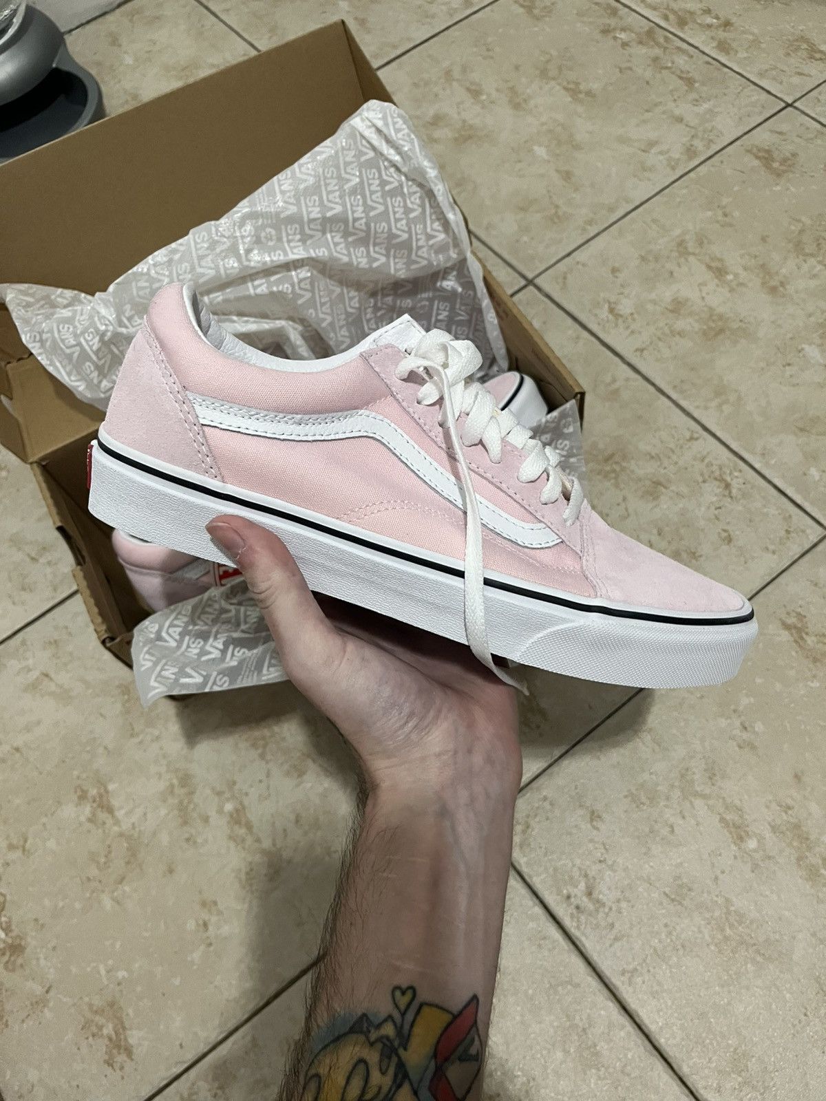 Vans Pink low top vans Size US 9 / EU 42 - 2 Thumbnail