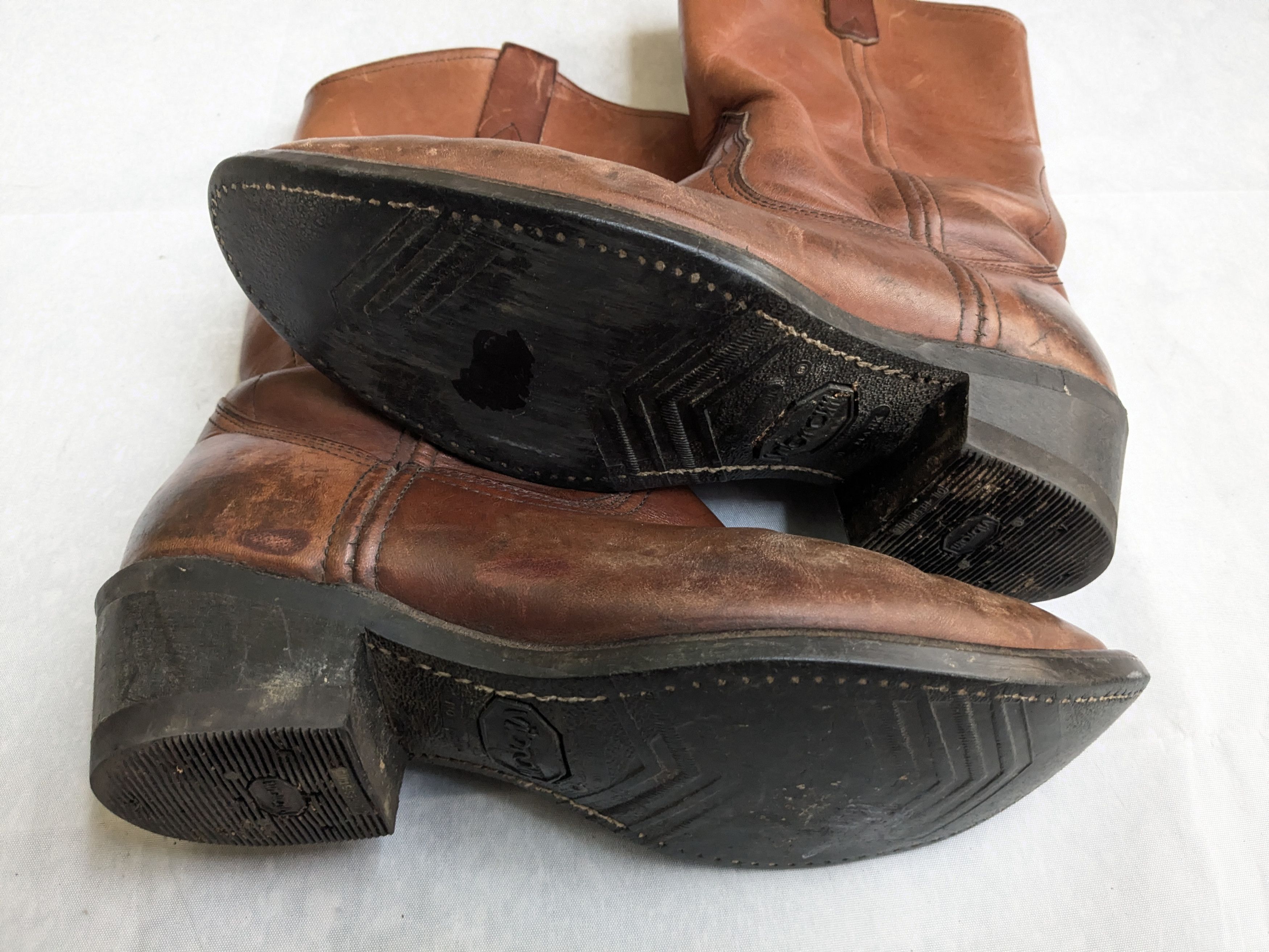 Chippewa Chippewa Cowboy Boots Brown Leather 9 EE Wide USA Size US 9 / EU 42 - 14 Thumbnail