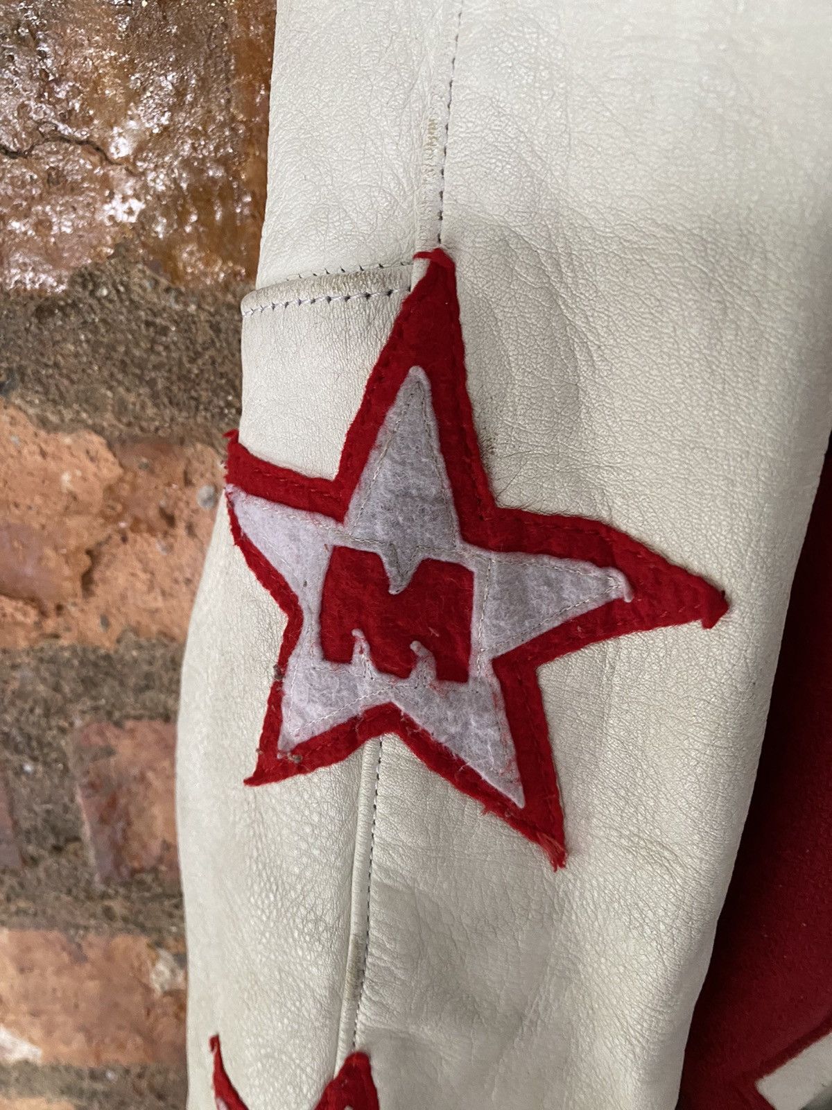 TMT 2000s TMT Big Holiday Red Indian leather varsity Jacket Size US M / EU 48-50 / 2 - 13 Thumbnail