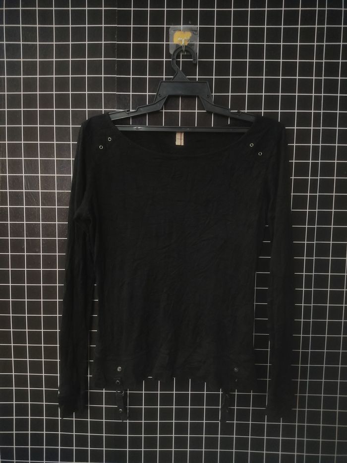 Burberry Burberry Long Sleeve T-Shirt Size US S / EU 44-46 / 1 - 1 Thumbnail
